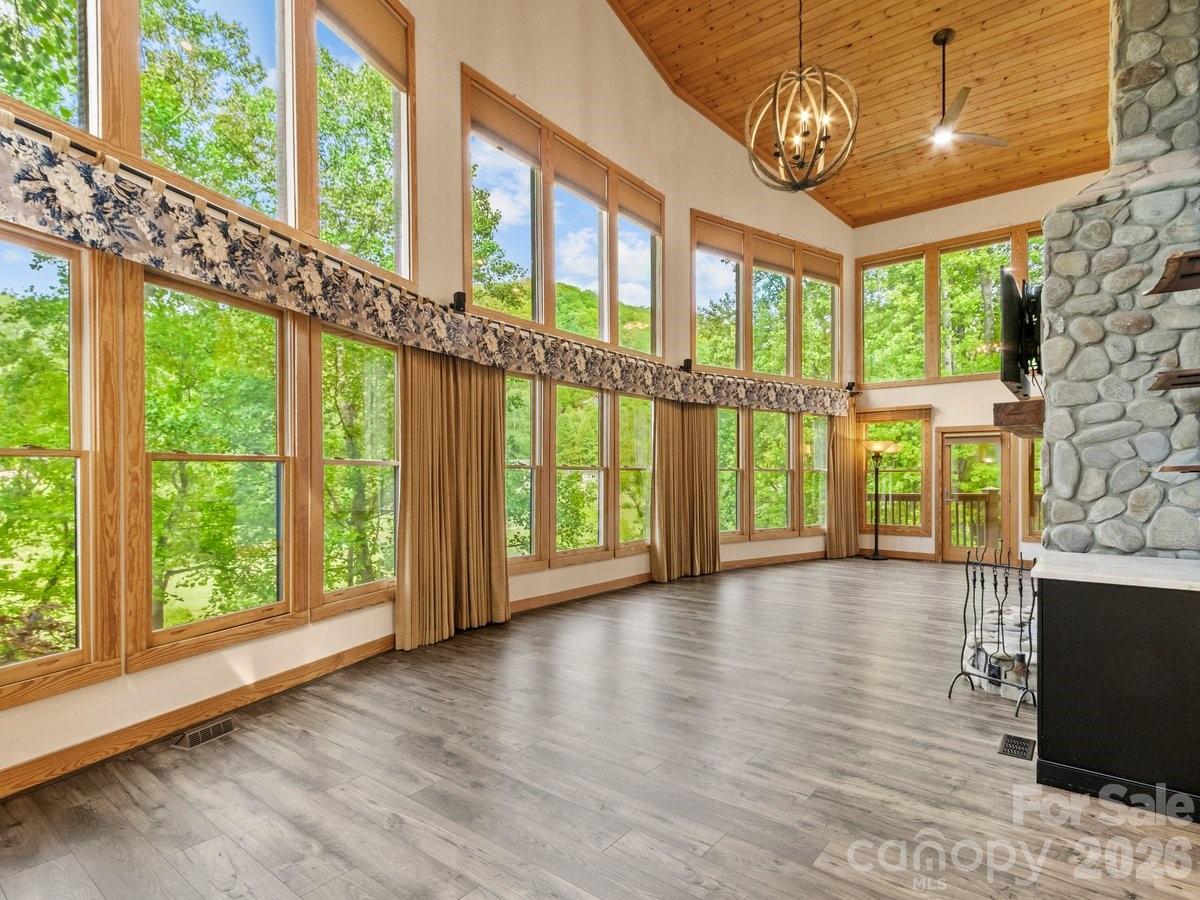 52 Mountain Park Drive — Mars Hill
