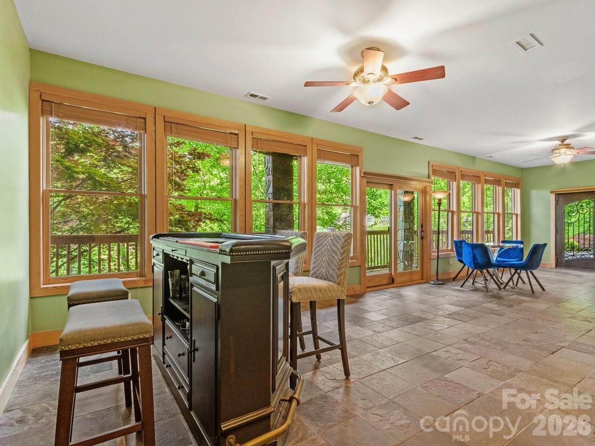 52 Mountain Park Drive — Mars Hill