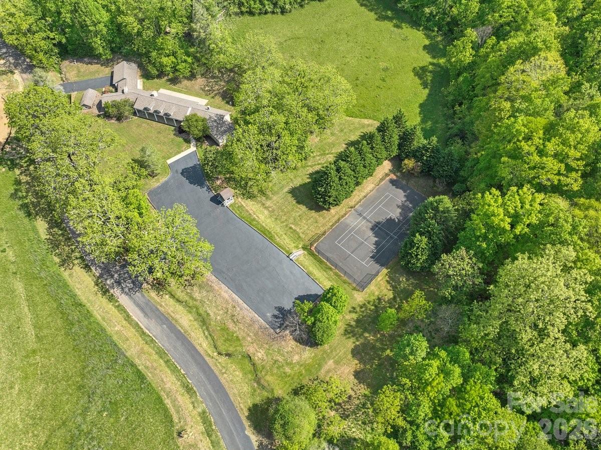 52 Mountain Park Drive — Mars Hill