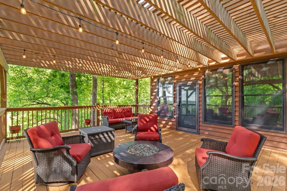 52 Mountain Park Drive — Mars Hill