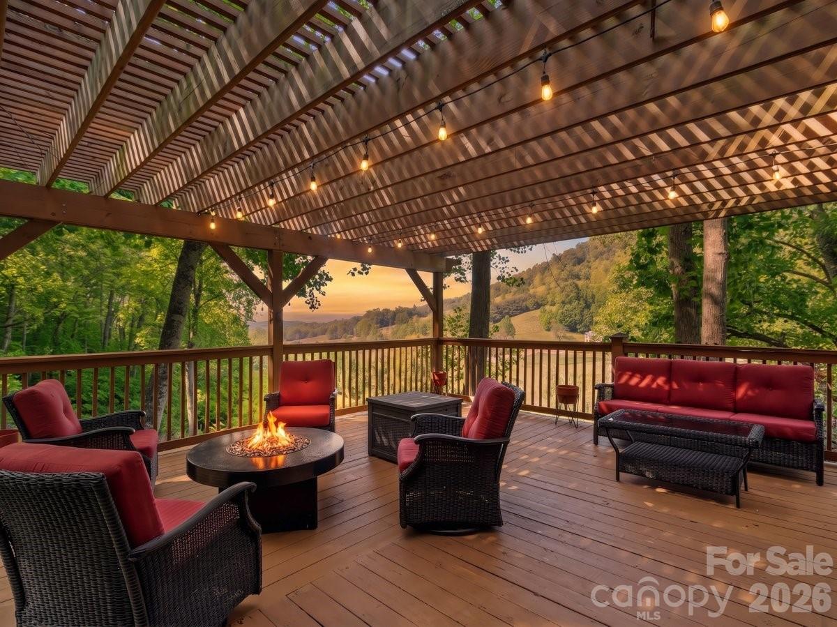 52 Mountain Park Drive — Mars Hill