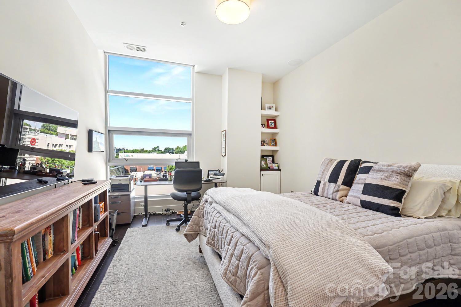 1100 Metropolitan Avenue #413 — Charlotte