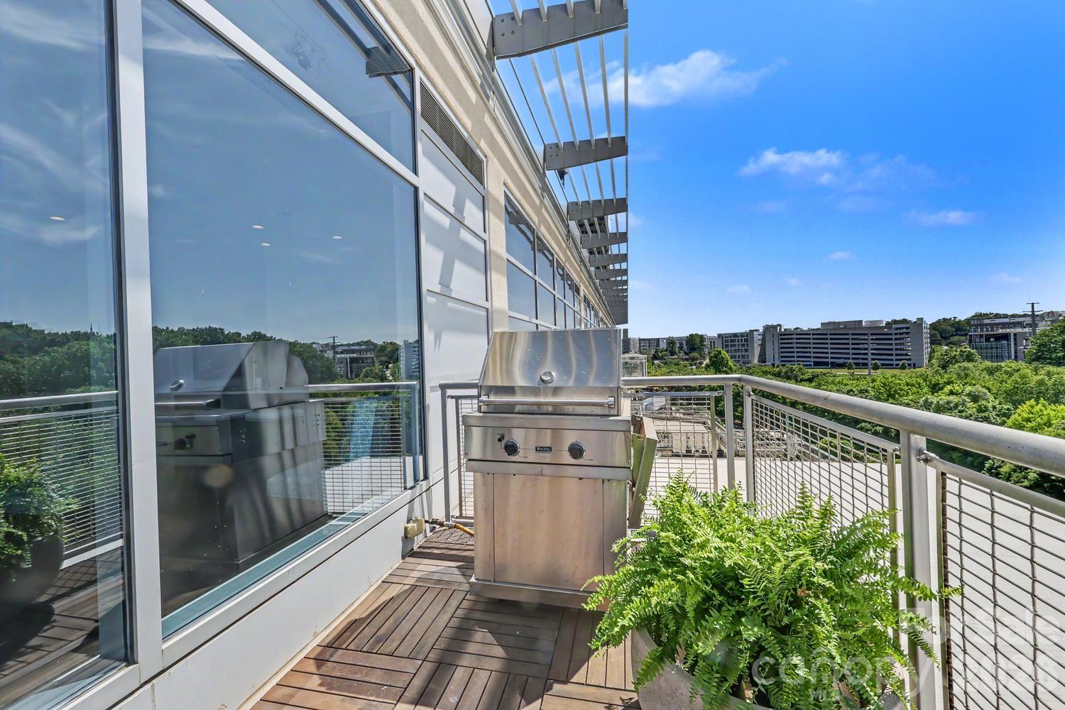 1100 Metropolitan Avenue #413 — Charlotte