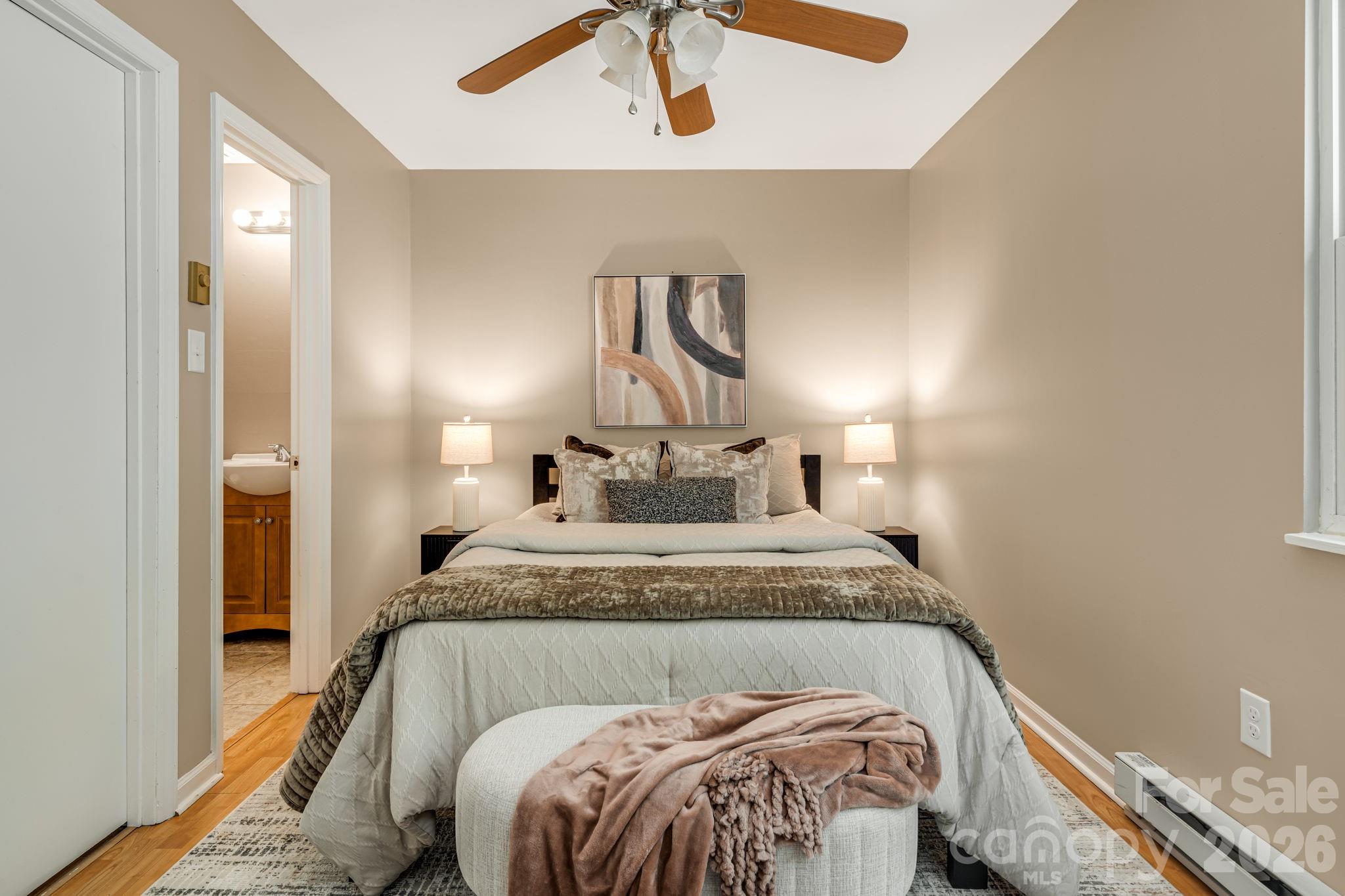82 Lees Creek Road — Asheville