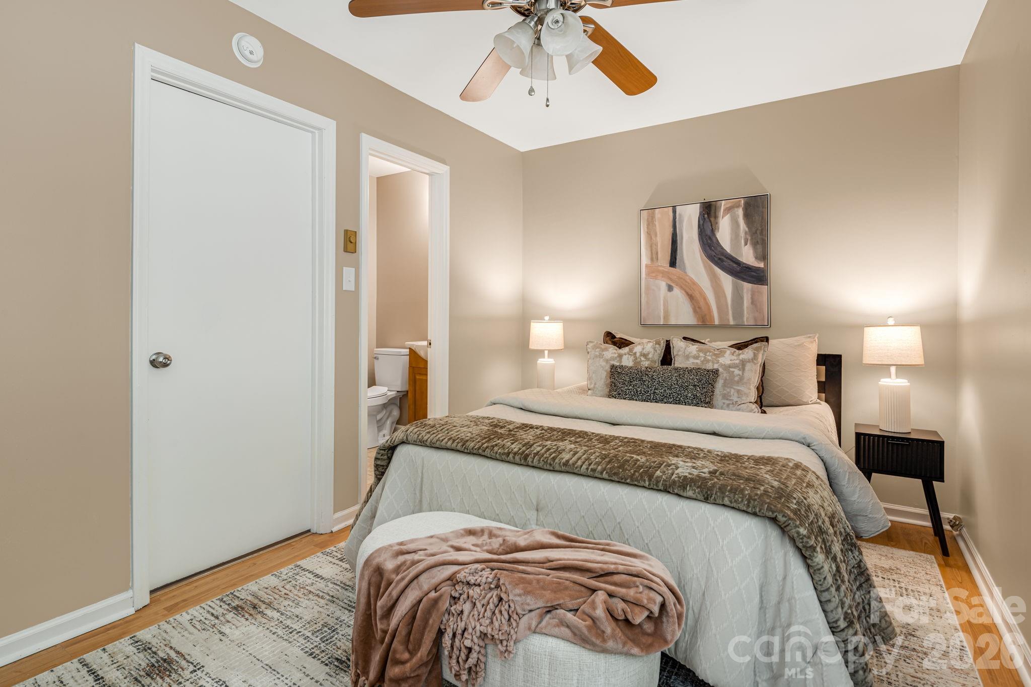 82 Lees Creek Road — Asheville