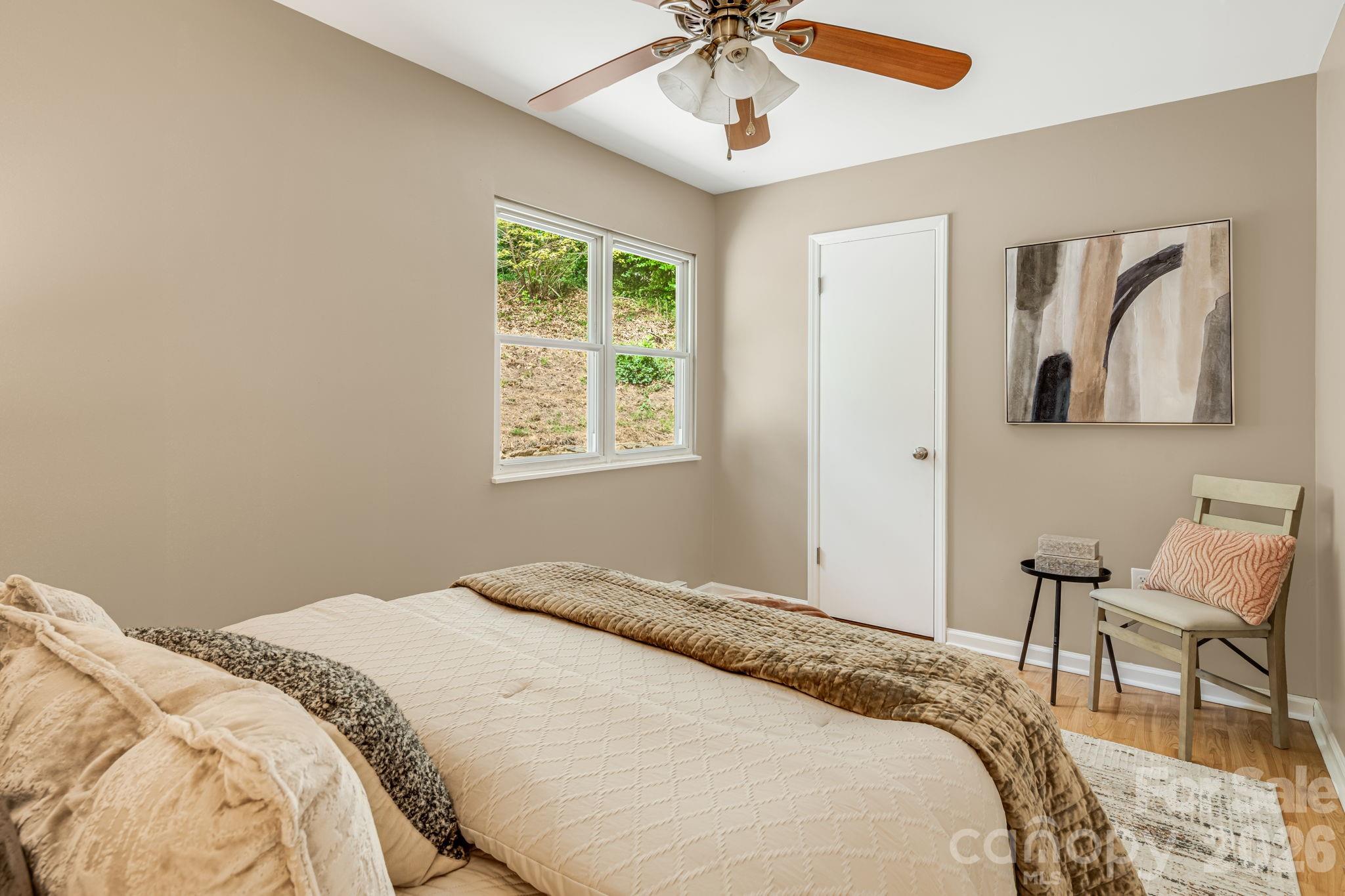 82 Lees Creek Road — Asheville