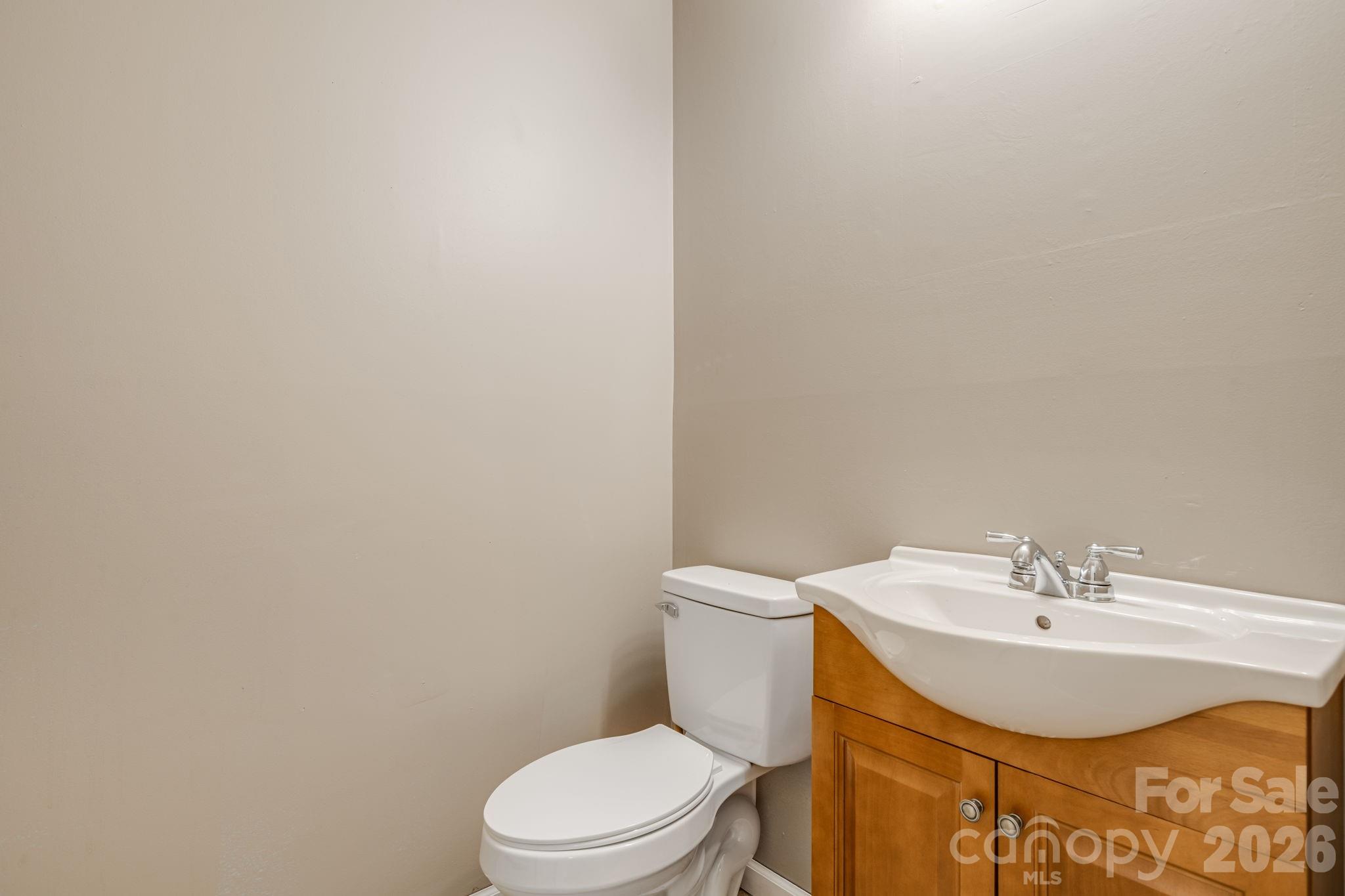 82 Lees Creek Road — Asheville