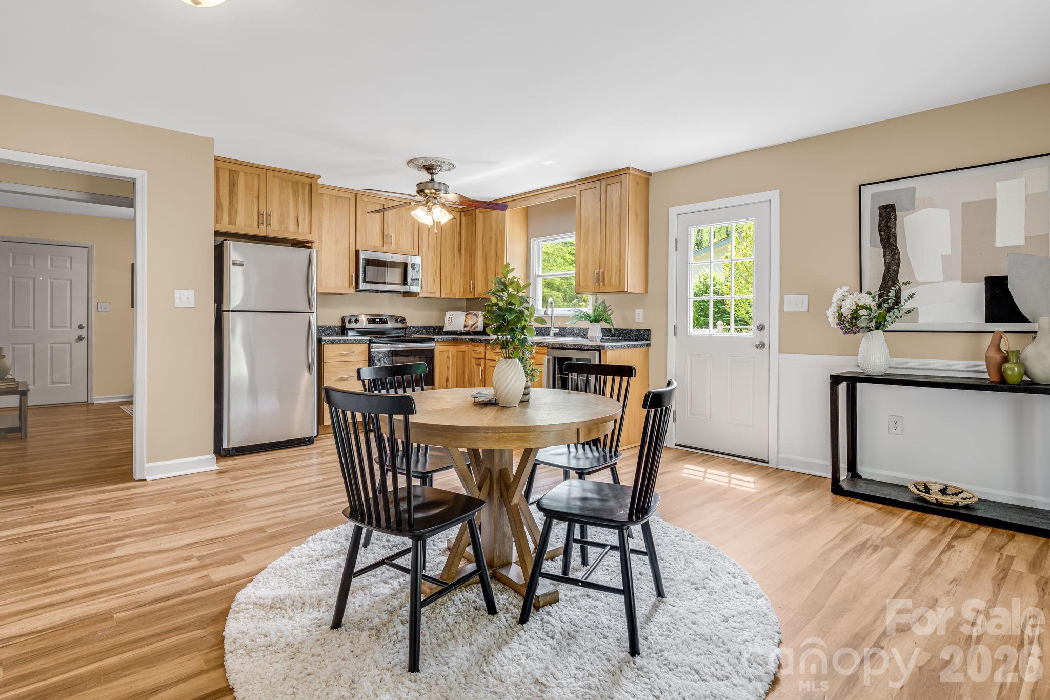 82 Lees Creek Road — Asheville