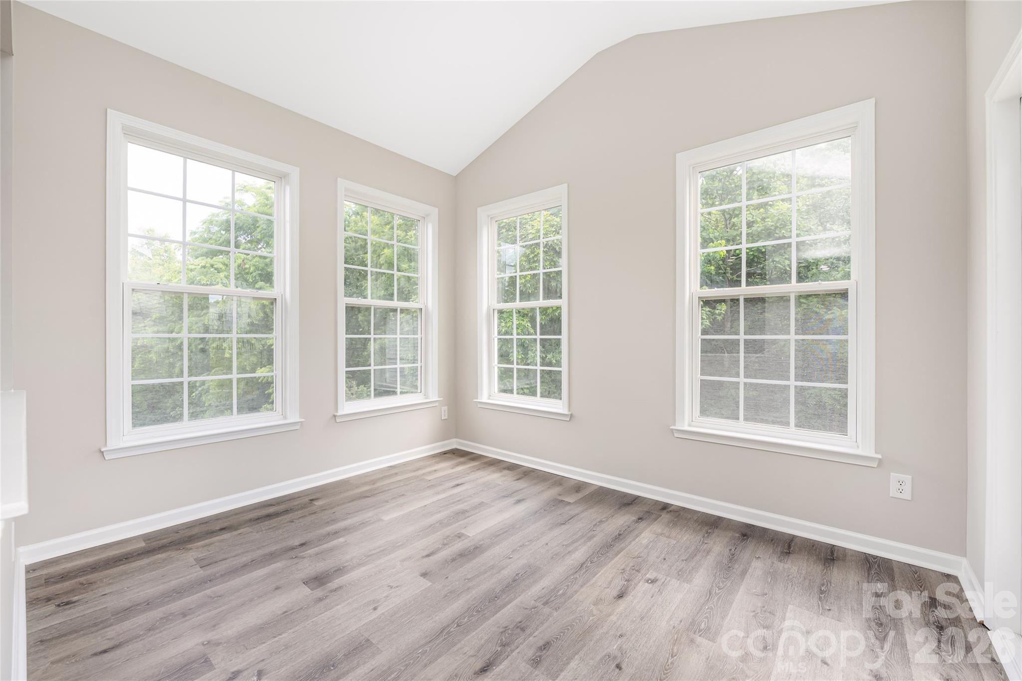 13834 Riding Hill Avenue — Charlotte
