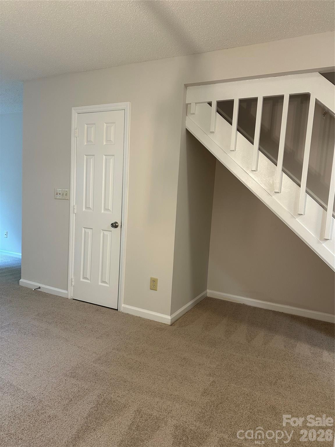 6311 Windsor Gate Lane — Charlotte