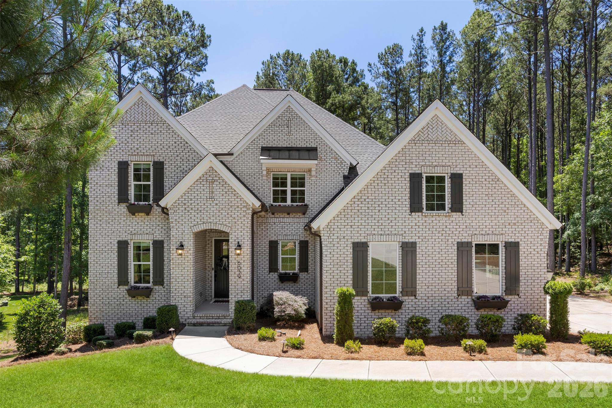 6039 Chimney Bluff Road — Lancaster