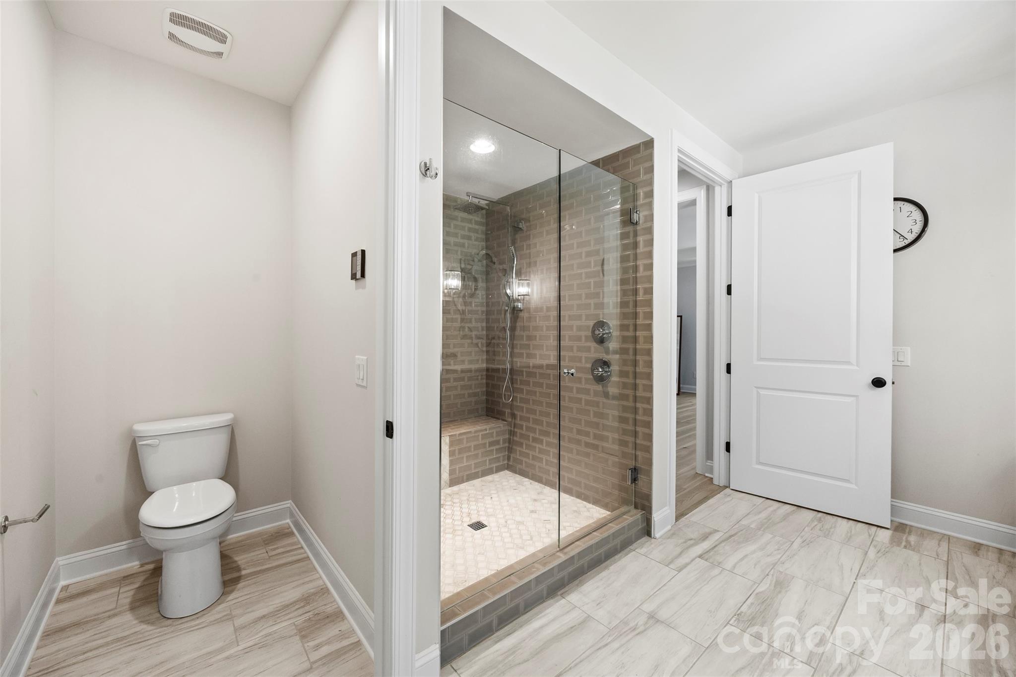 6039 Chimney Bluff Road — Lancaster