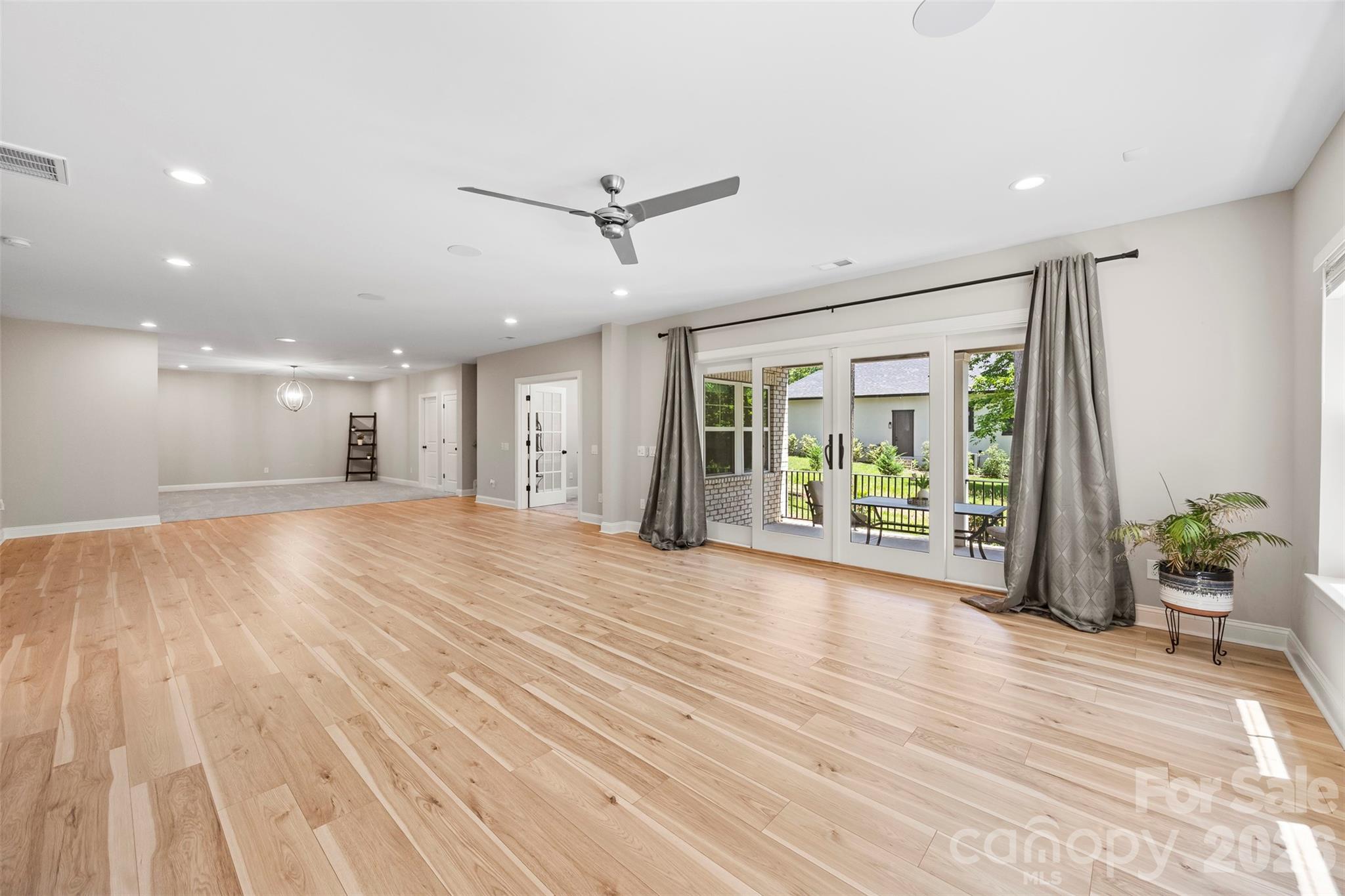 6039 Chimney Bluff Road — Lancaster