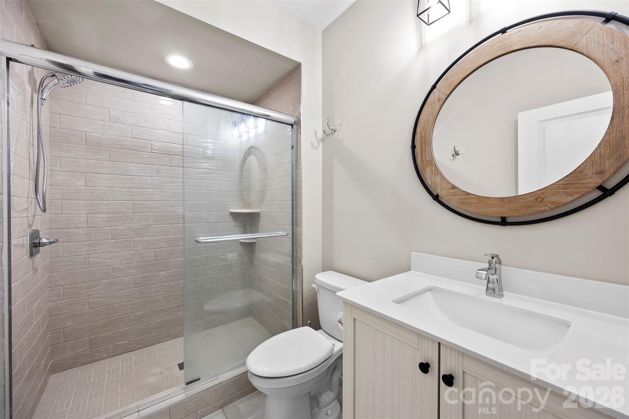 6039 Chimney Bluff Road — Lancaster