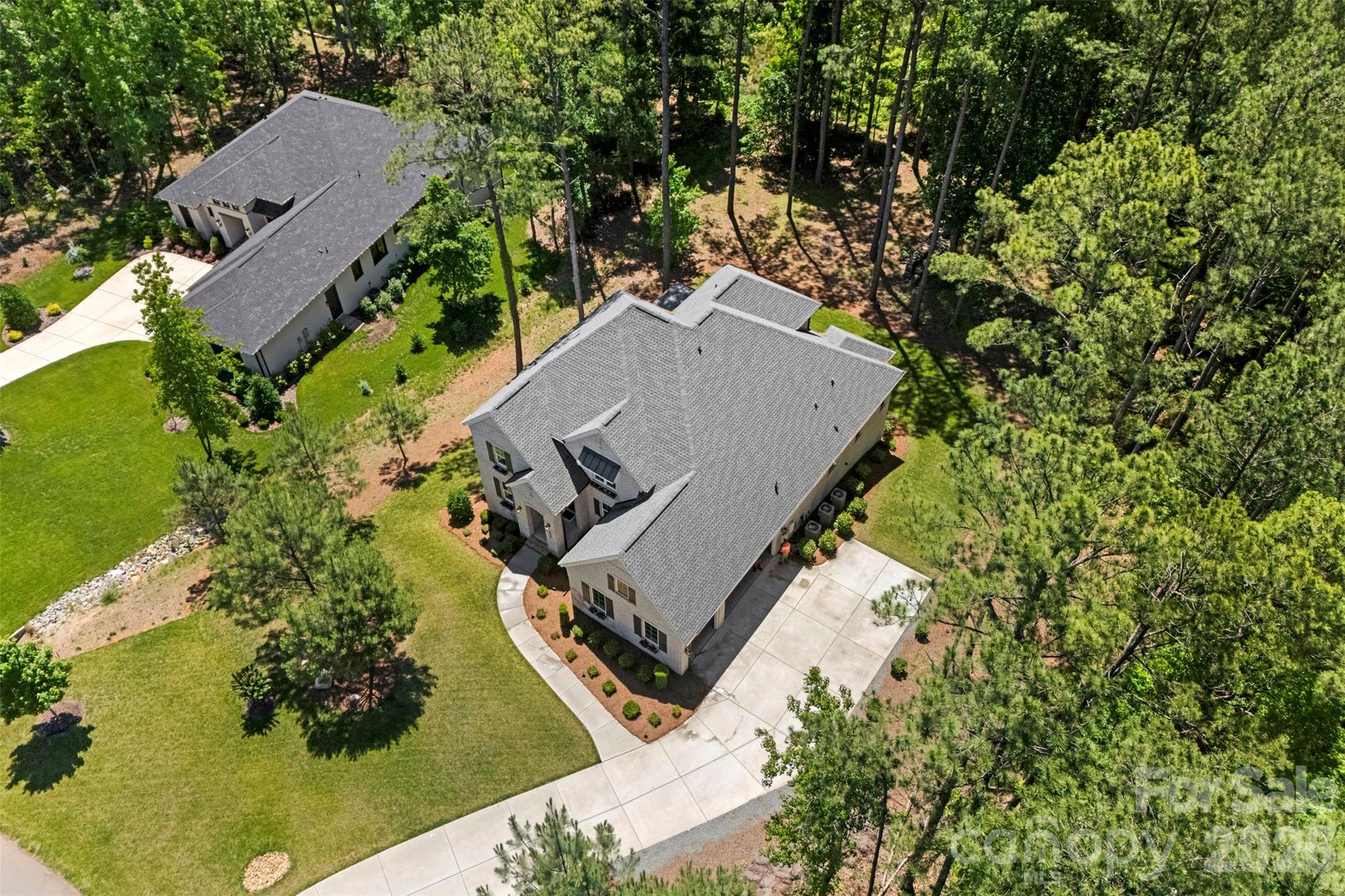 6039 Chimney Bluff Road — Lancaster