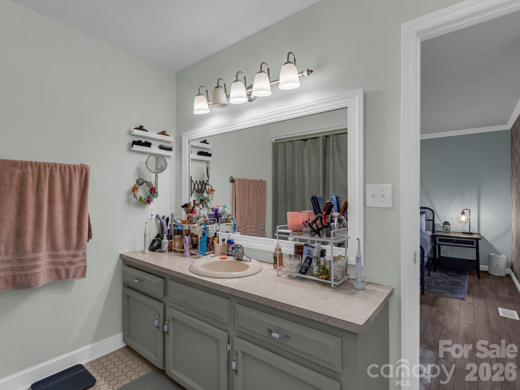 701 Hickory Hill Court — Gastonia