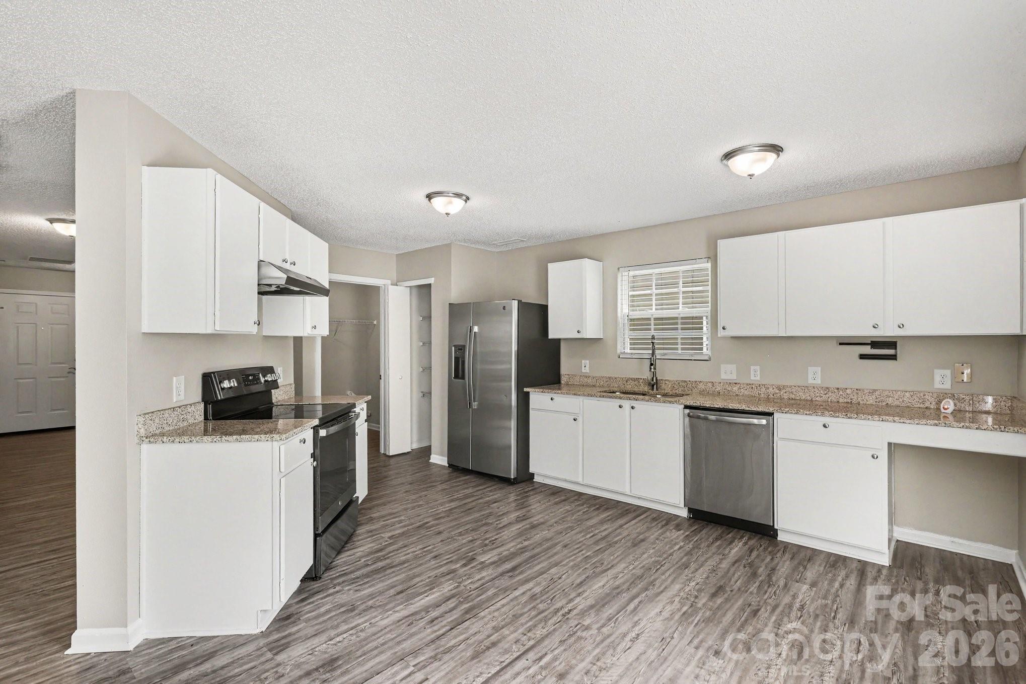 12425 Stowe Acres Drive — Charlotte