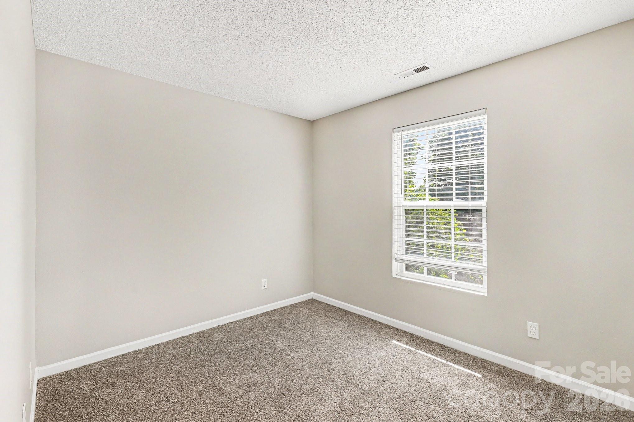 12425 Stowe Acres Drive — Charlotte