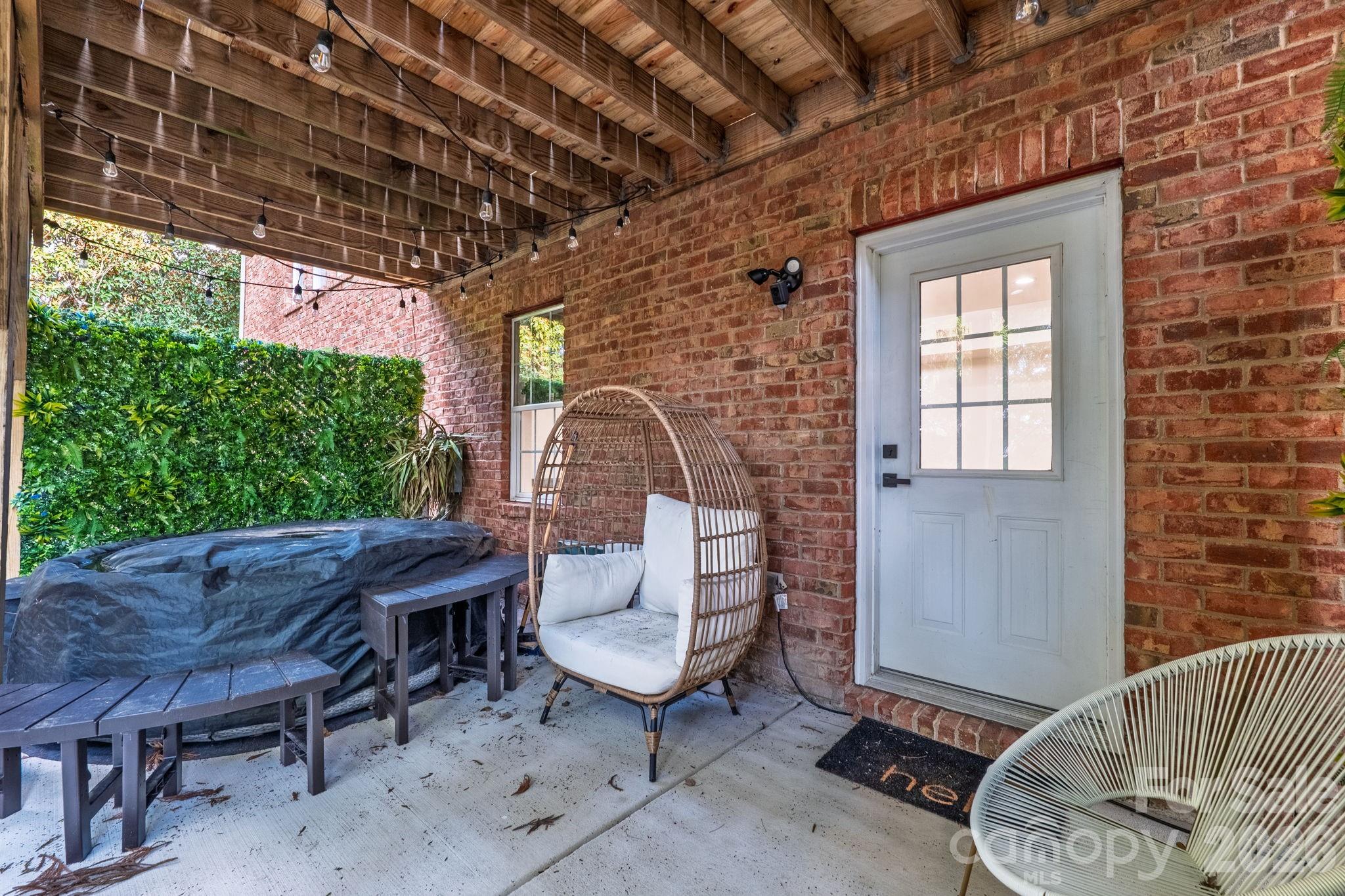 10610 Rogalla Drive — Charlotte