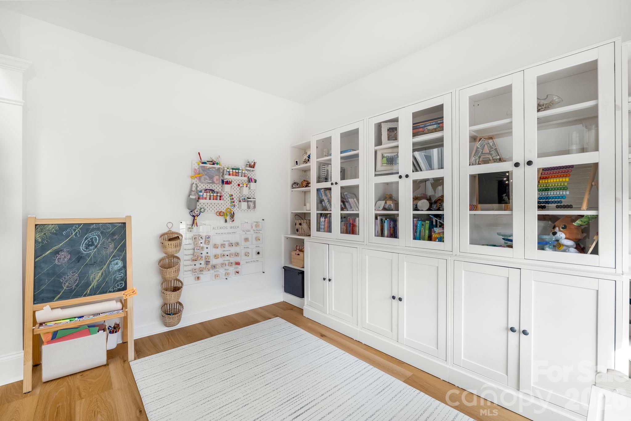 10610 Rogalla Drive — Charlotte