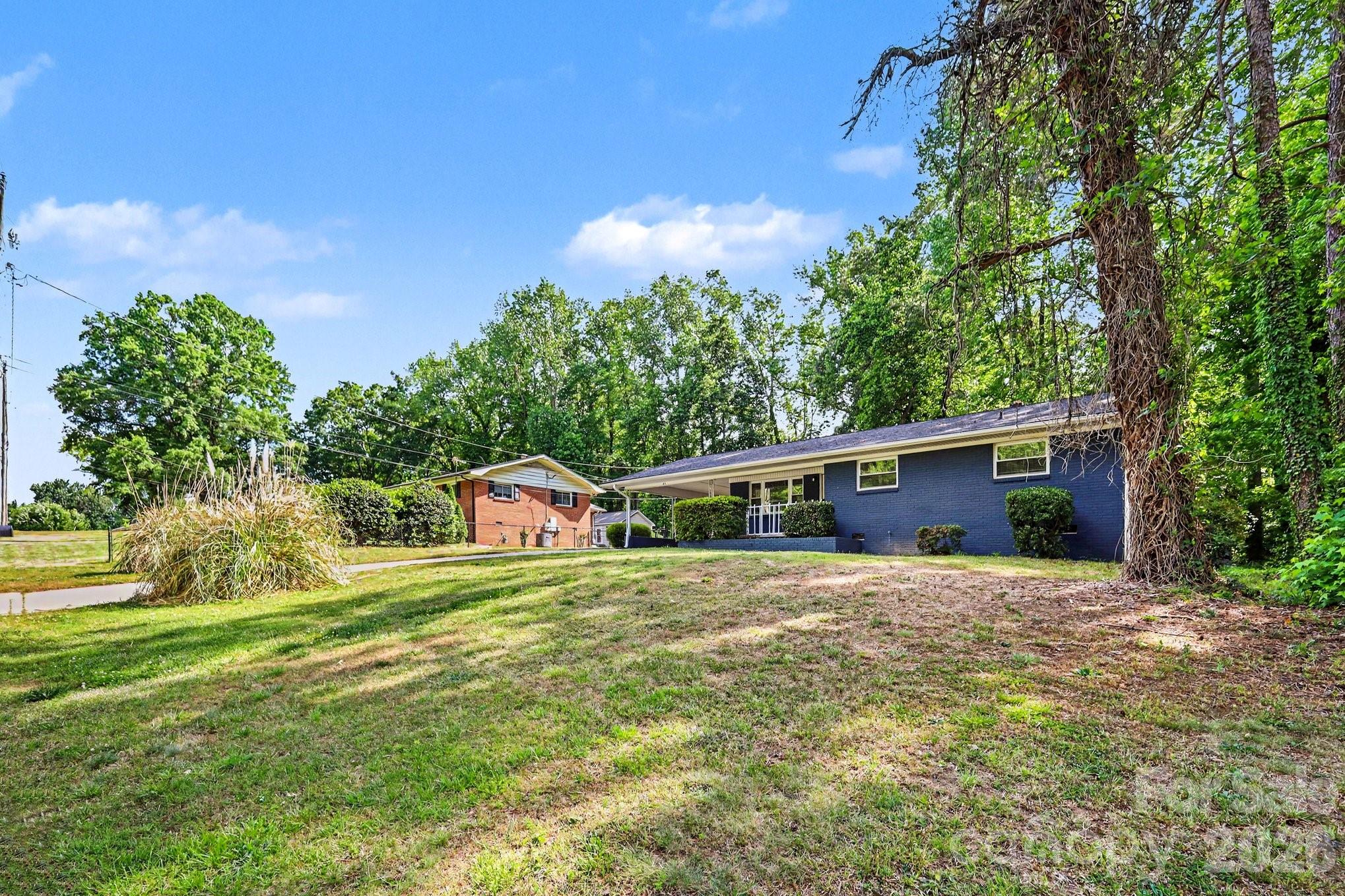 676 Sedgefield Street SW — Concord