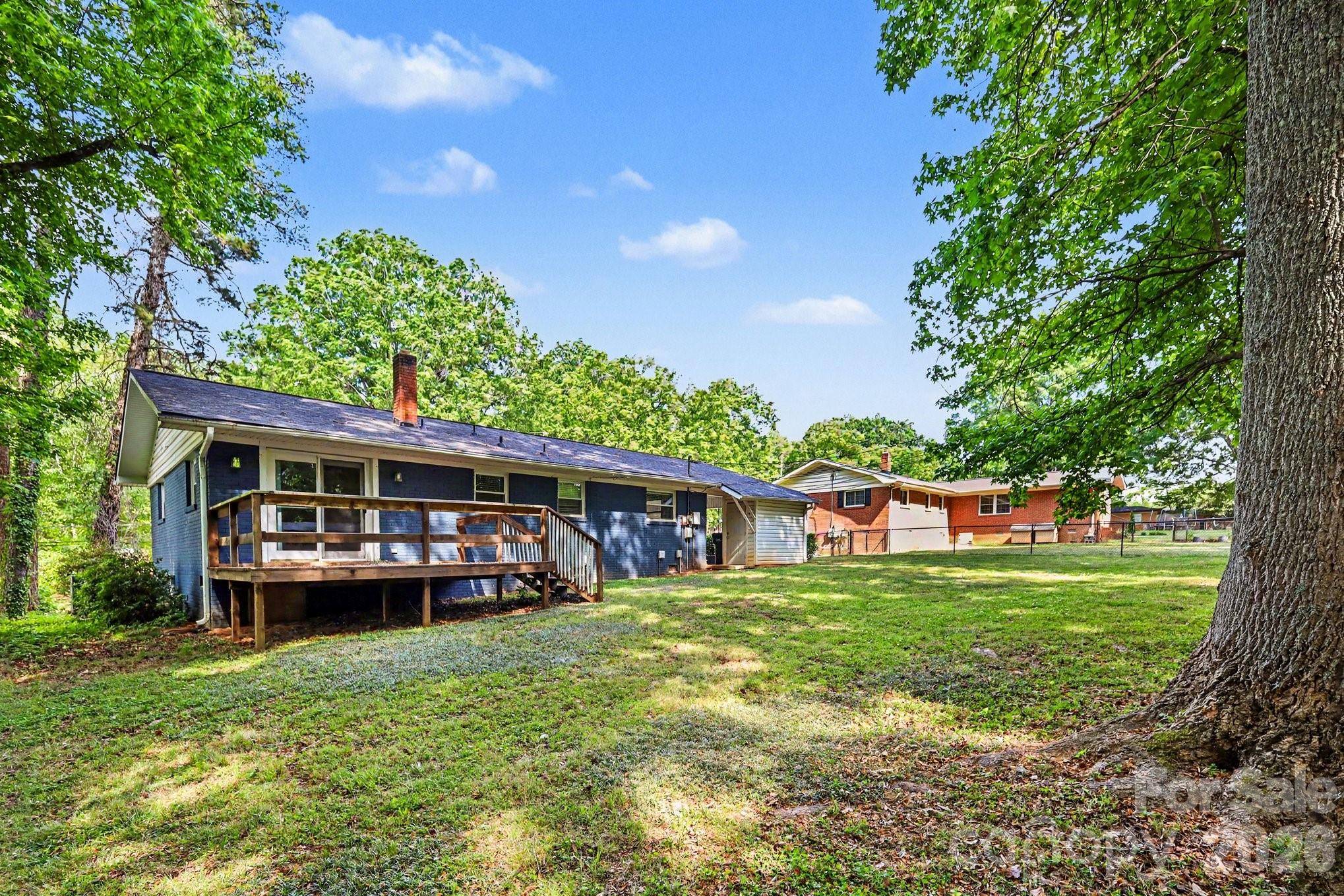 676 Sedgefield Street SW — Concord