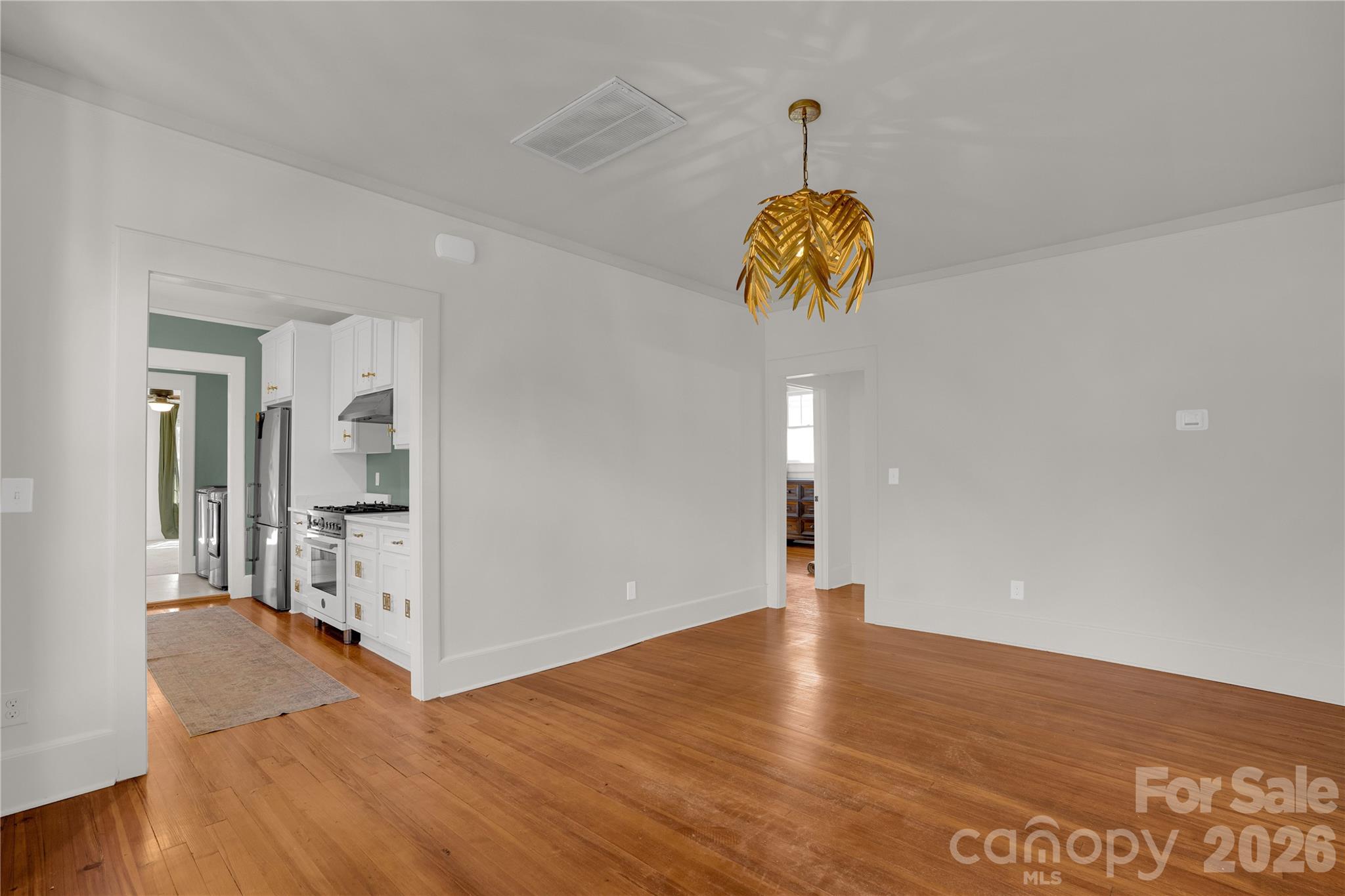 2418 Clark Street — Columbia