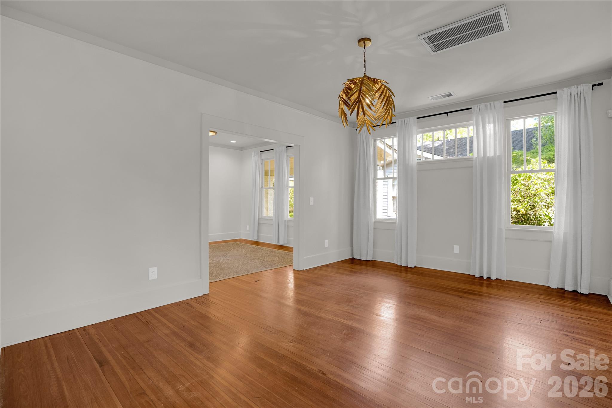 2418 Clark Street — Columbia