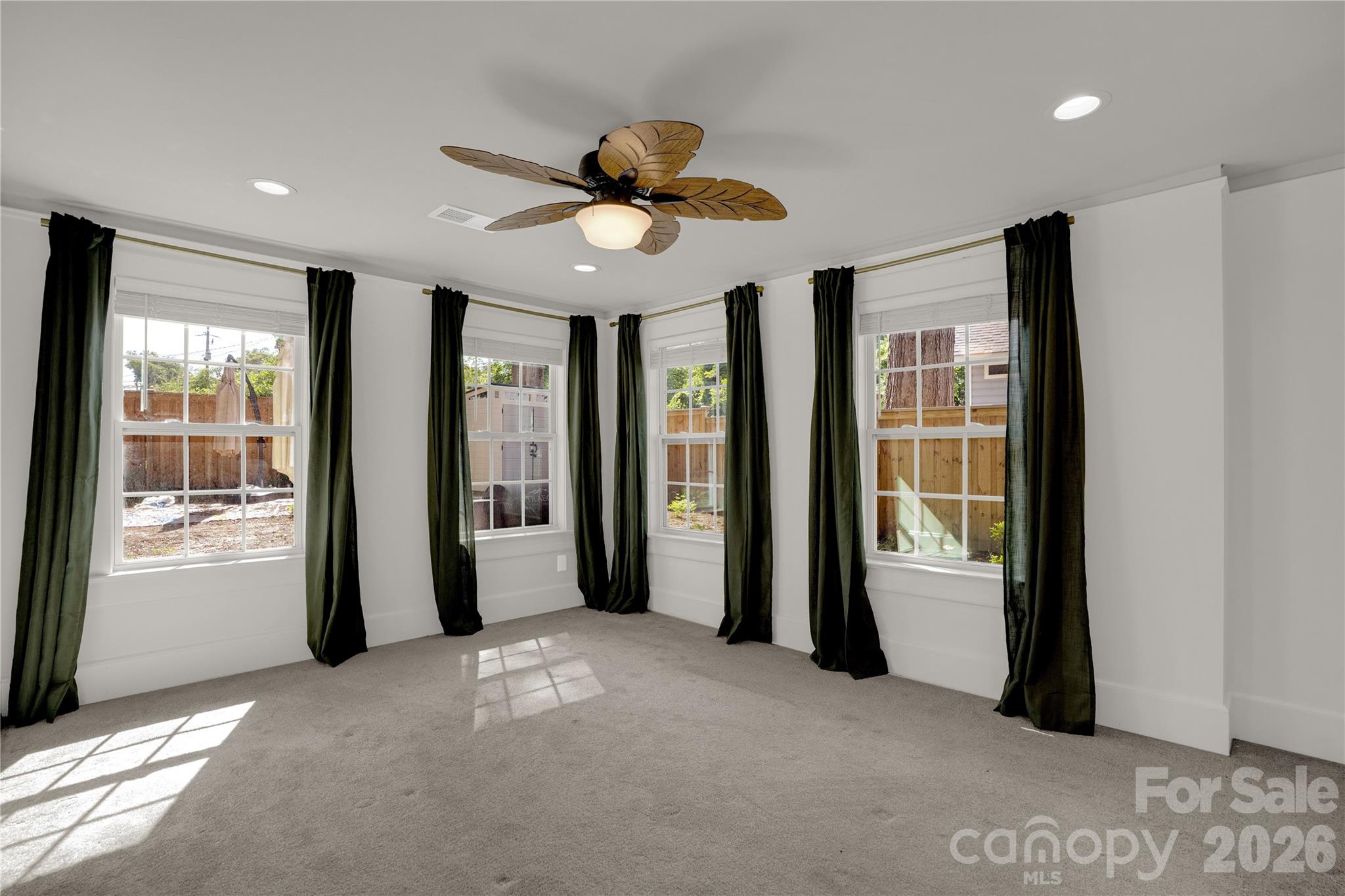 2418 Clark Street — Columbia