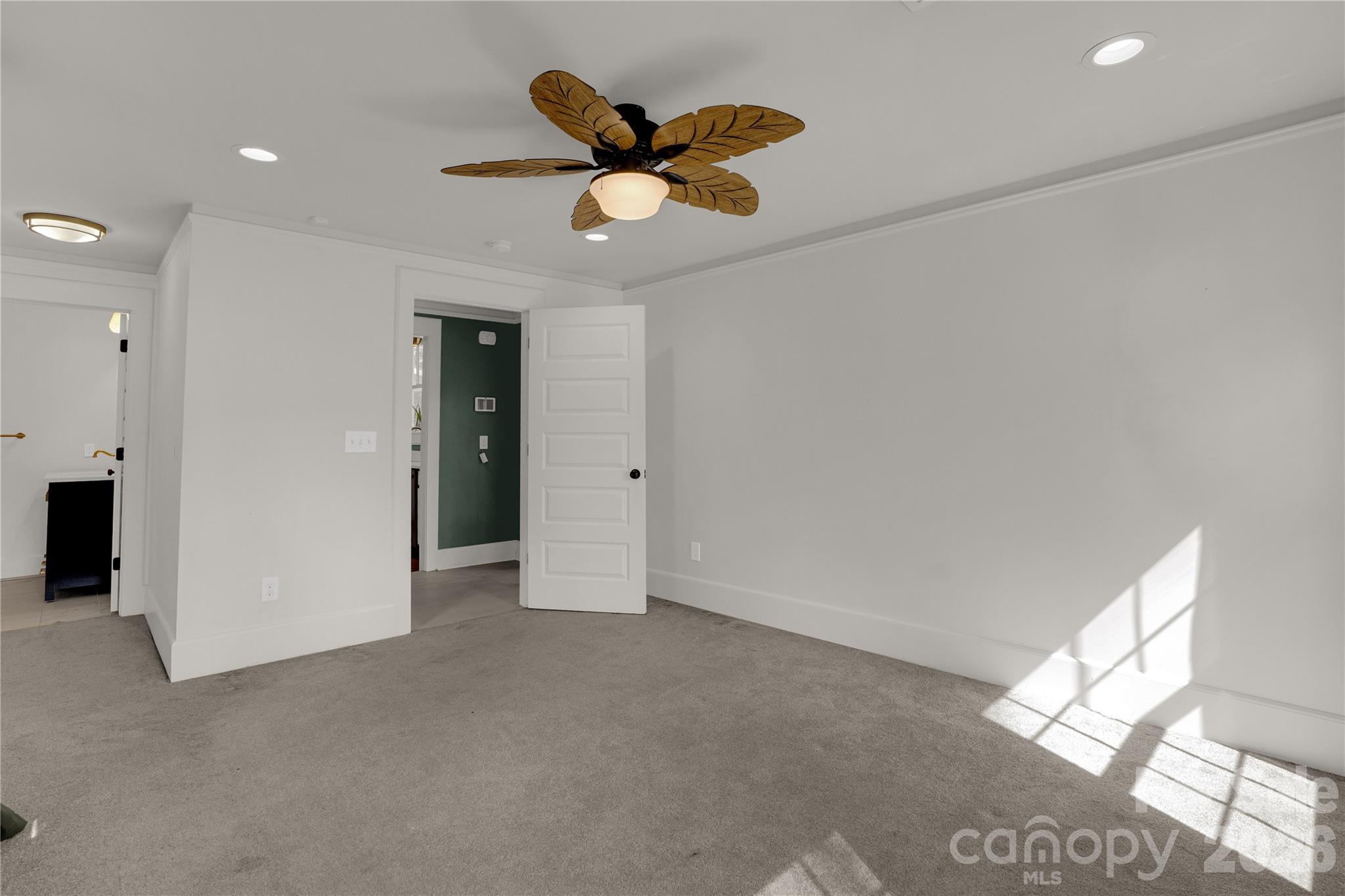 2418 Clark Street — Columbia