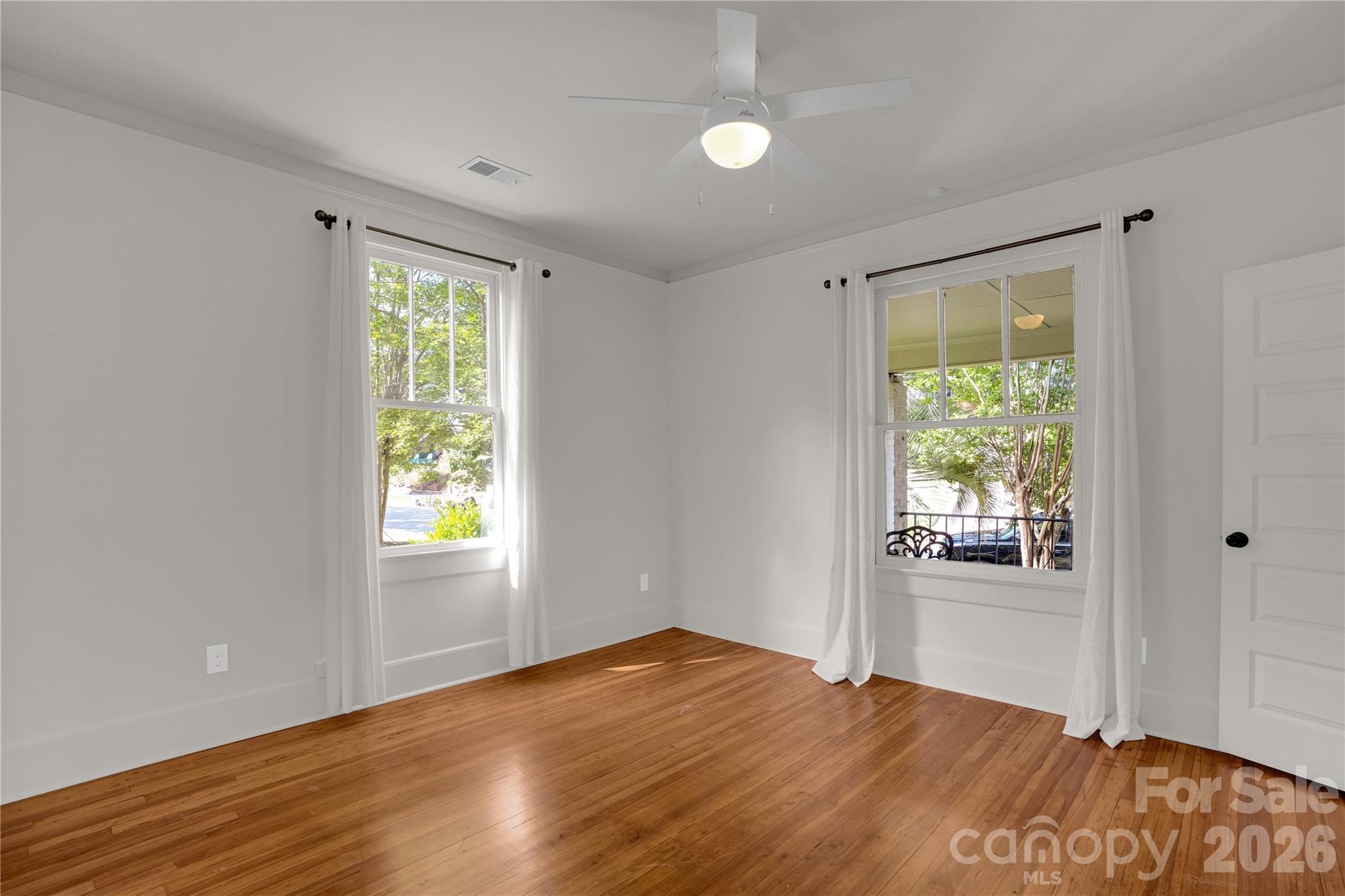 2418 Clark Street — Columbia