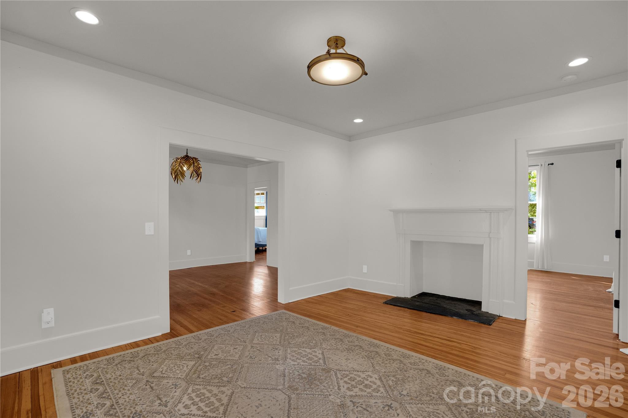 2418 Clark Street — Columbia