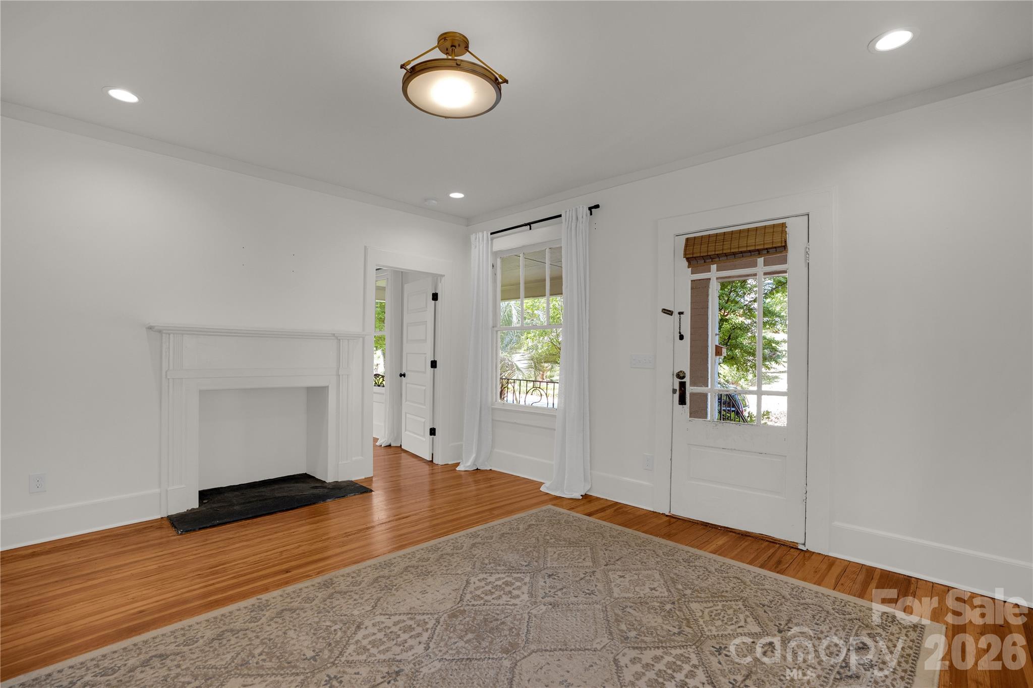 2418 Clark Street — Columbia