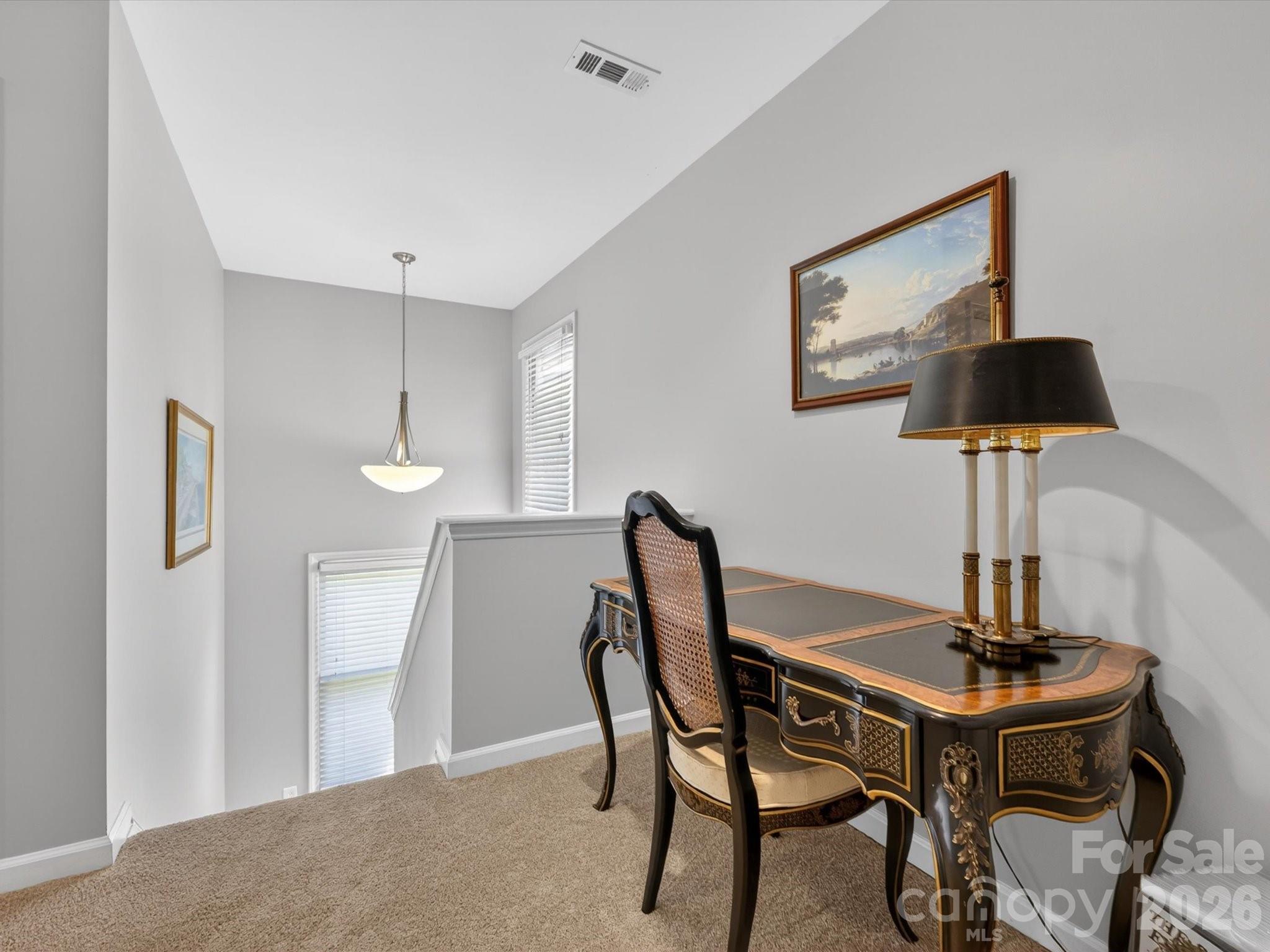 2204 Winthrop Avenue — Charlotte