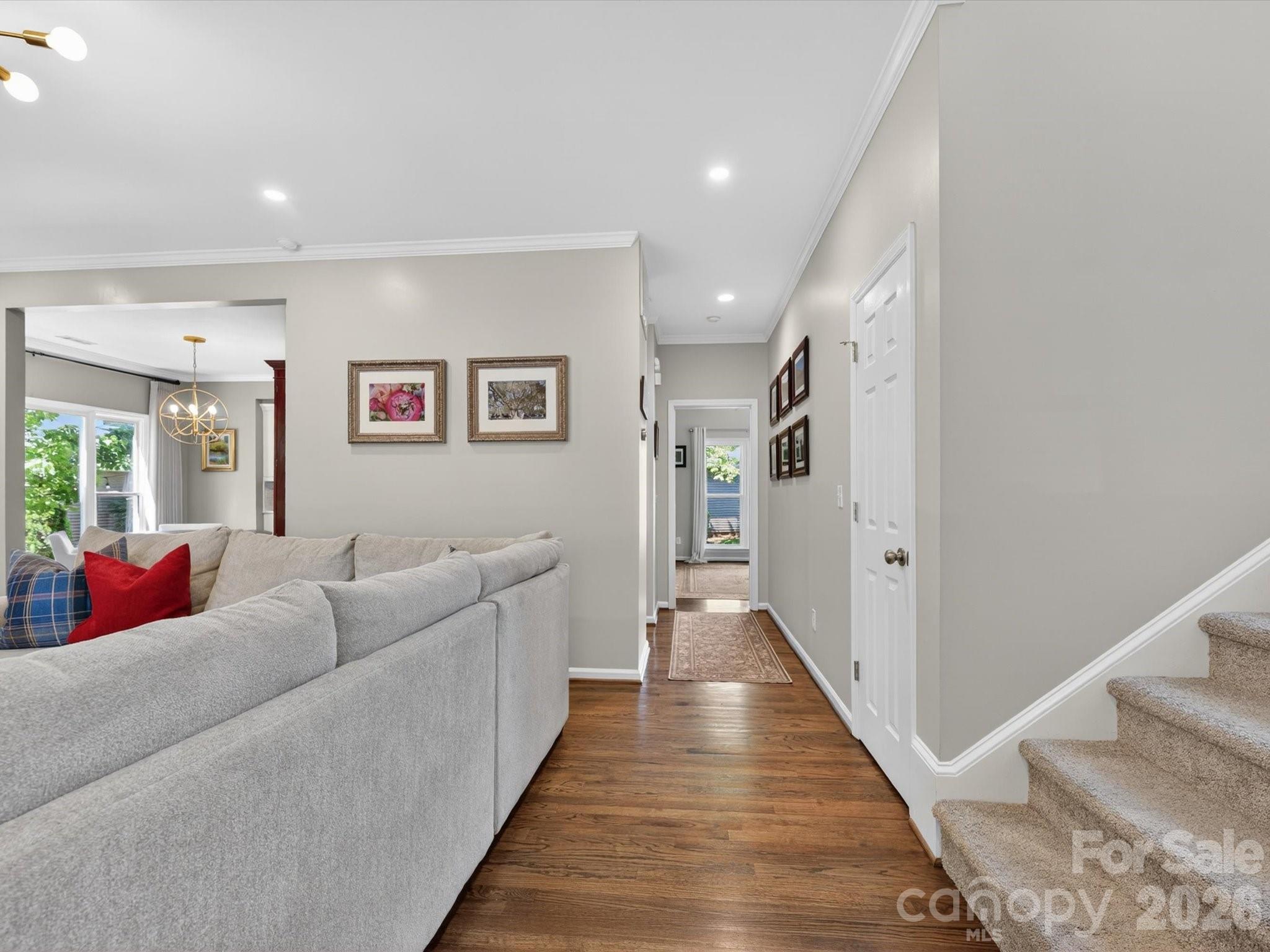 2204 Winthrop Avenue — Charlotte