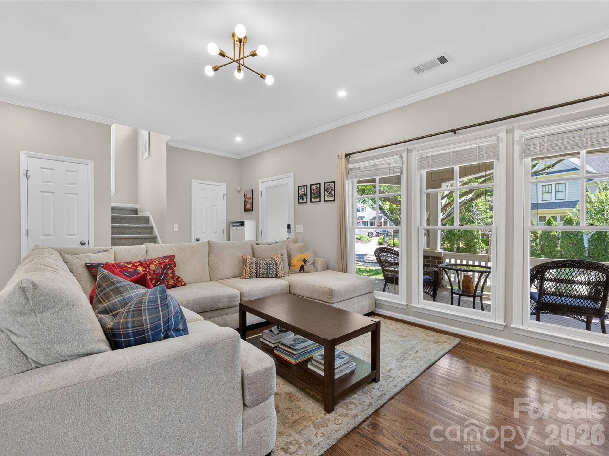 2204 Winthrop Avenue — Charlotte