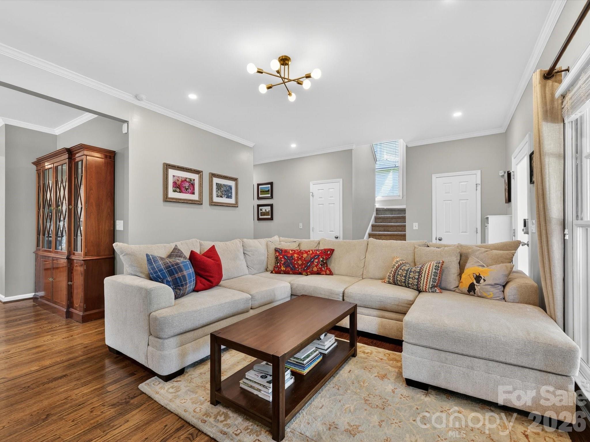 2204 Winthrop Avenue — Charlotte