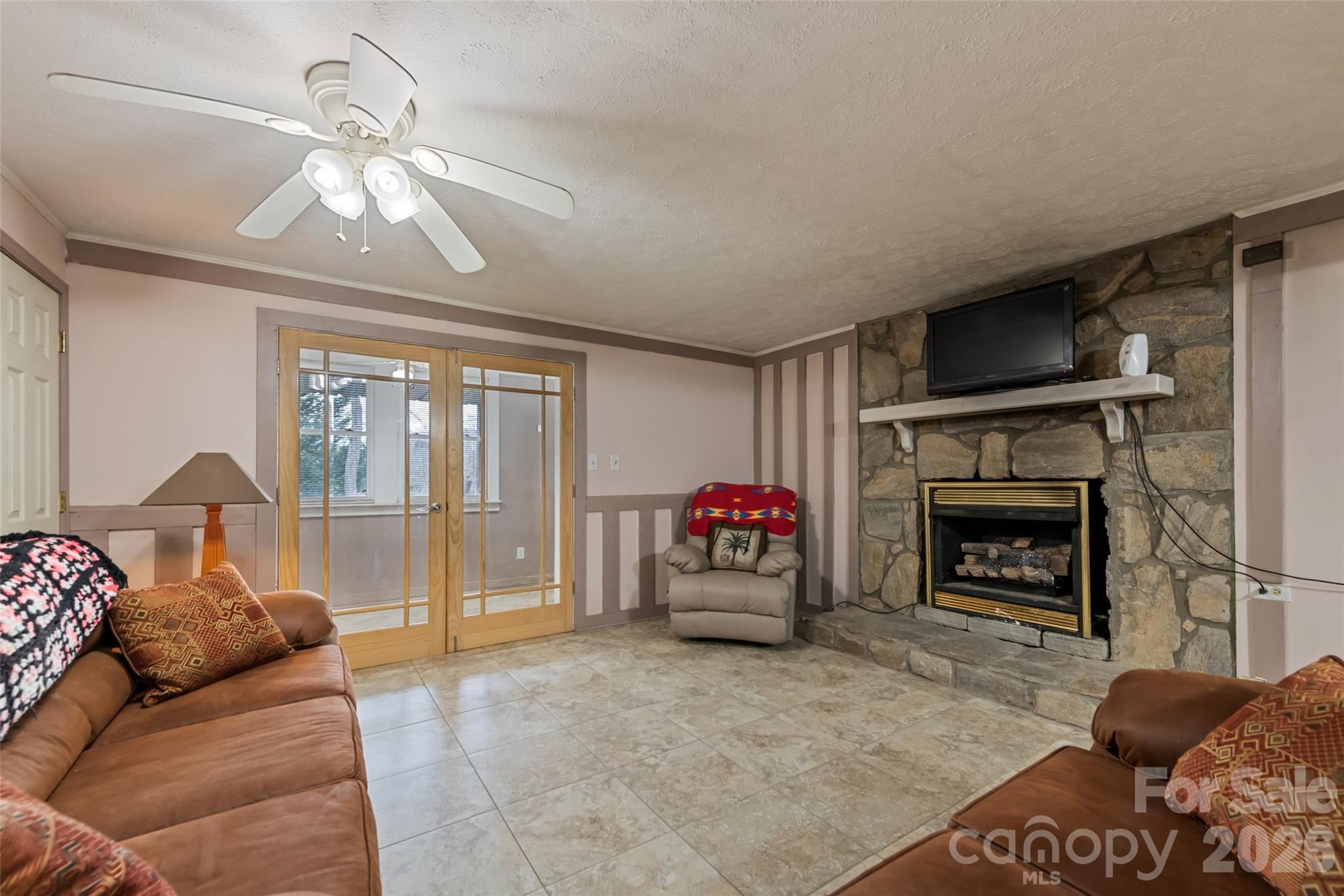 41 Vista Drive — Clyde
