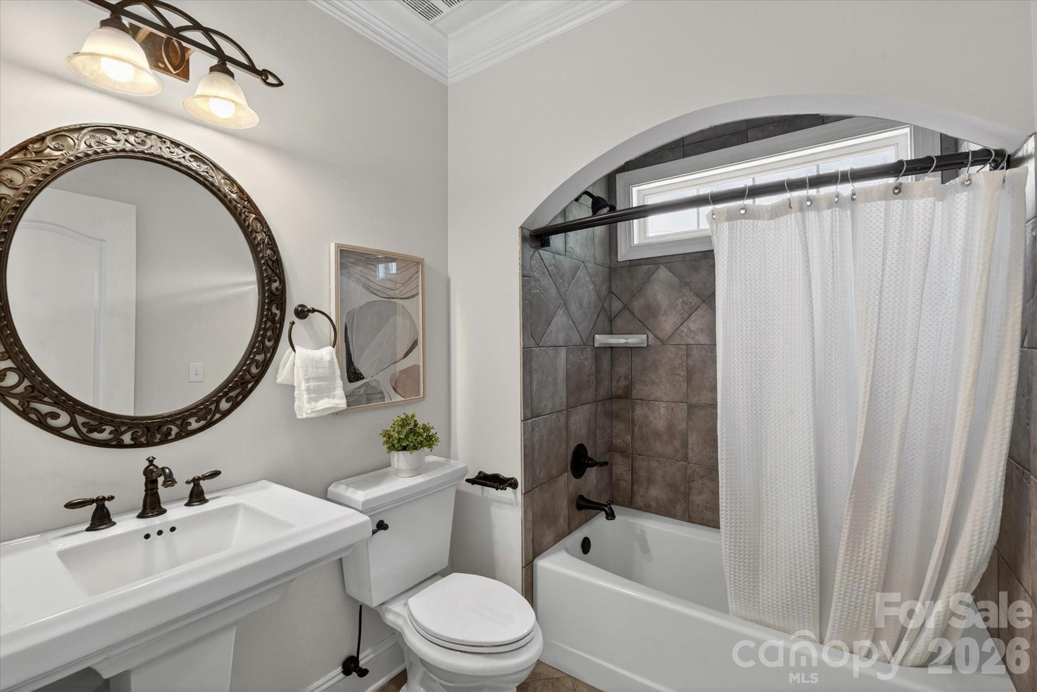 9223 Skipaway Drive — Waxhaw
