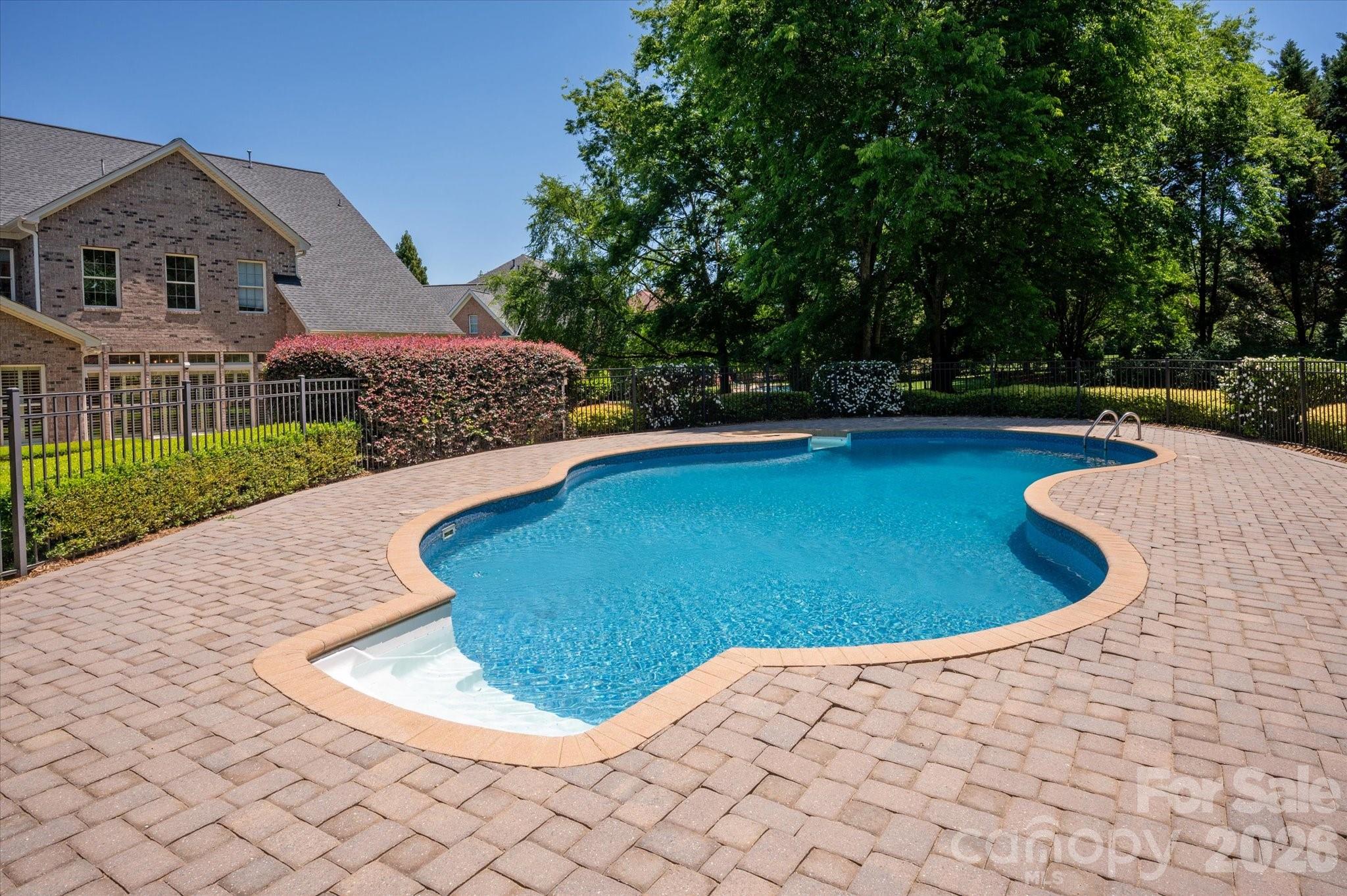 9223 Skipaway Drive — Waxhaw