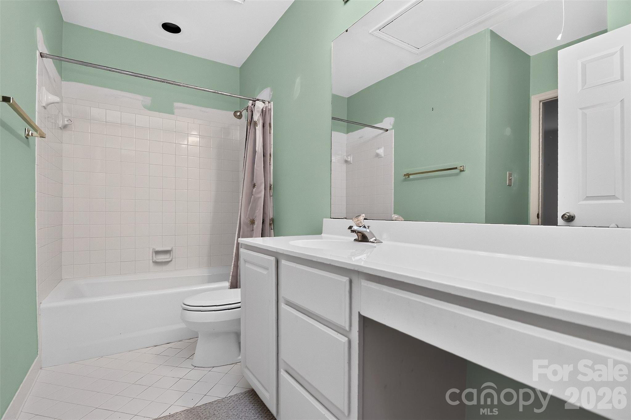 10316 Johns Towne Drive — Charlotte
