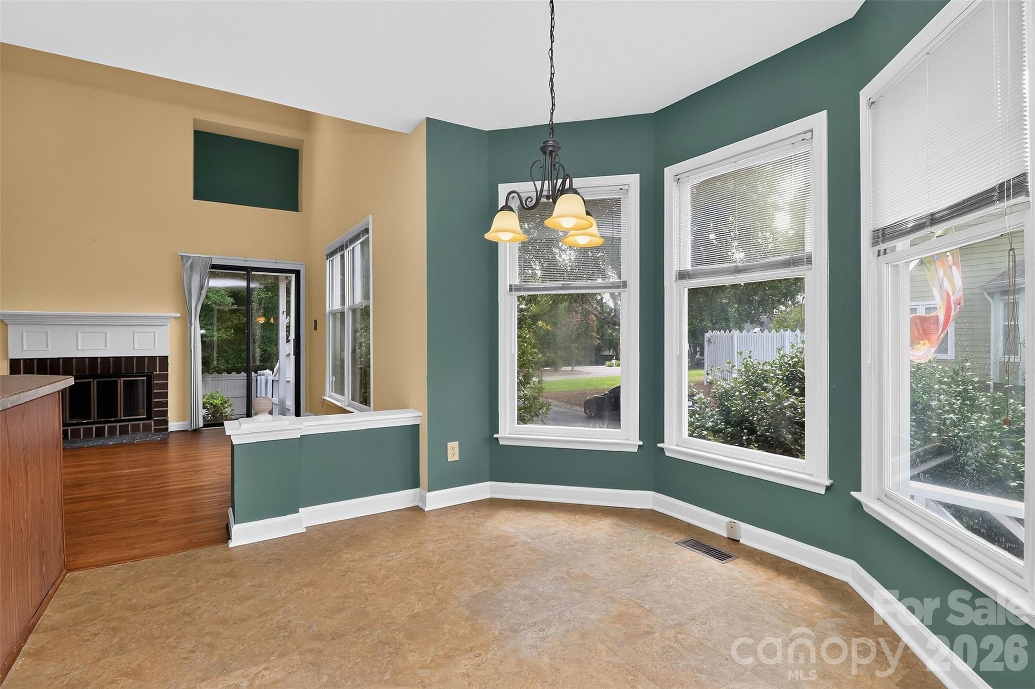 10316 Johns Towne Drive — Charlotte