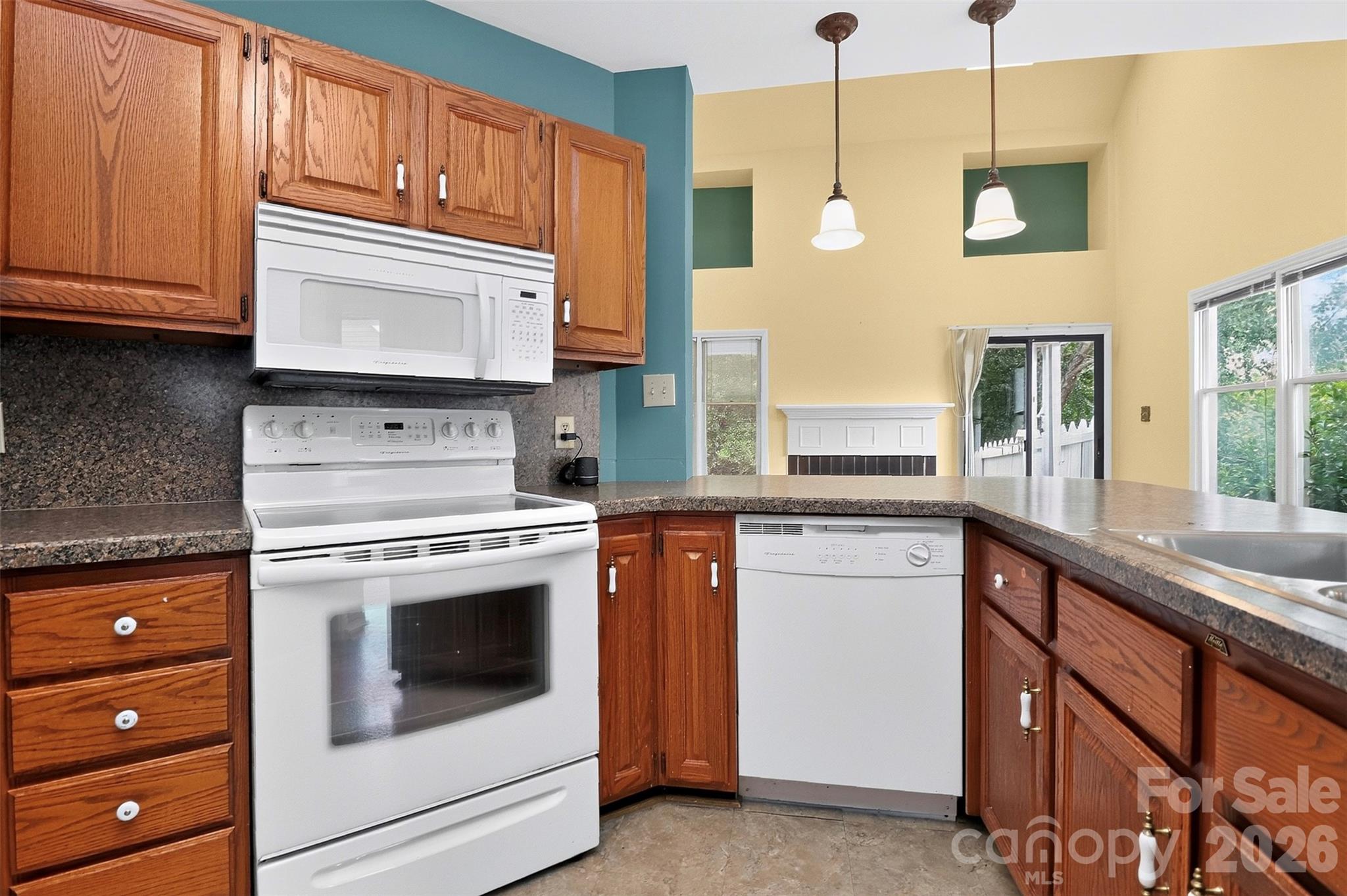 10316 Johns Towne Drive — Charlotte