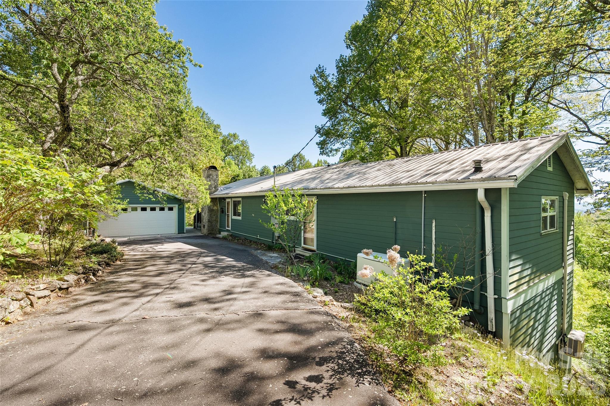 479 Old Dummy Line Road — Balsam