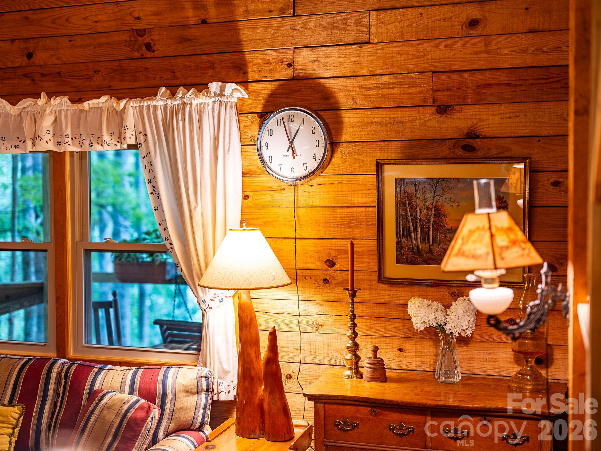 51 Spruce Street — Maggie Valley
