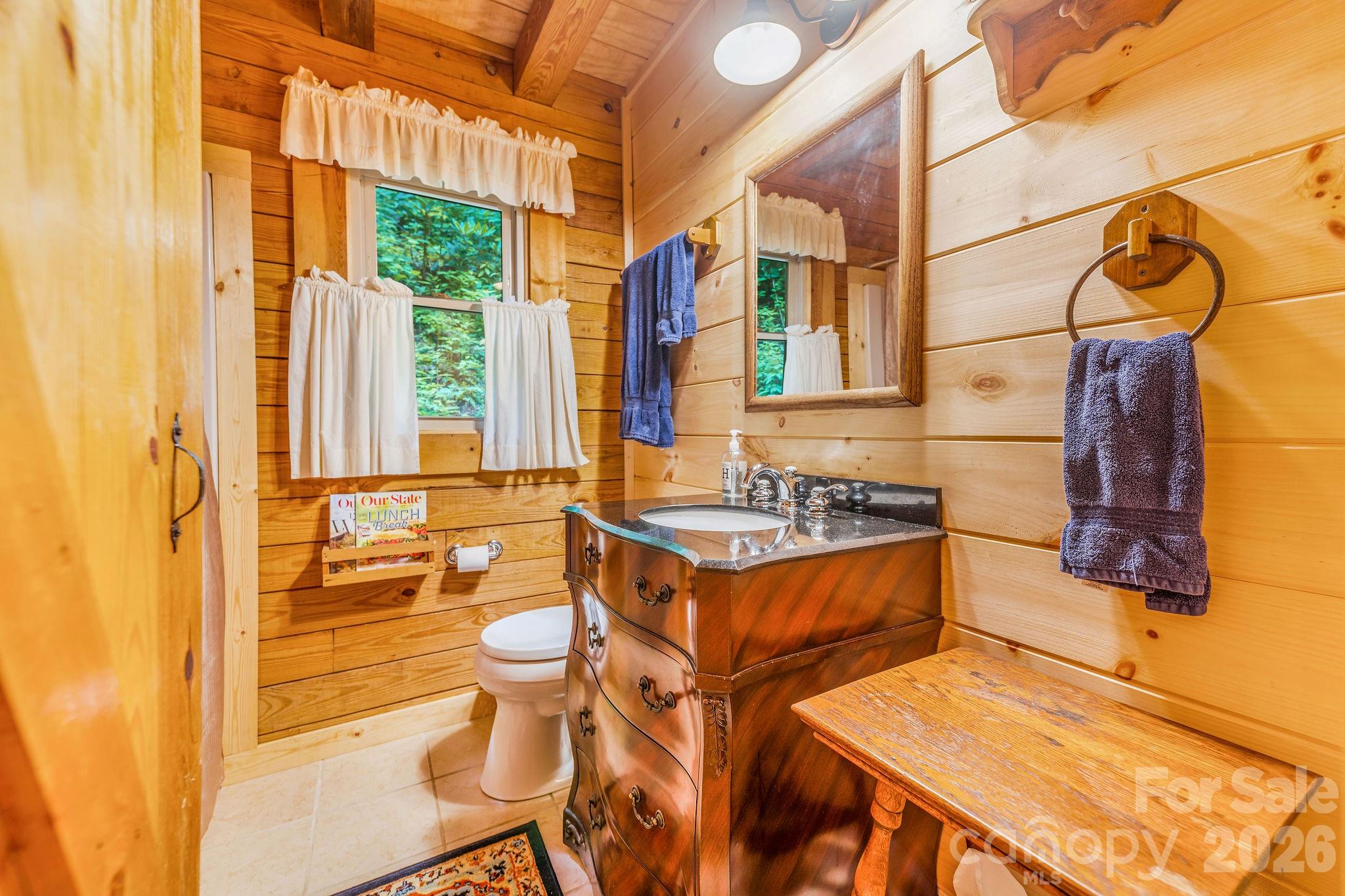 51 Spruce Street — Maggie Valley
