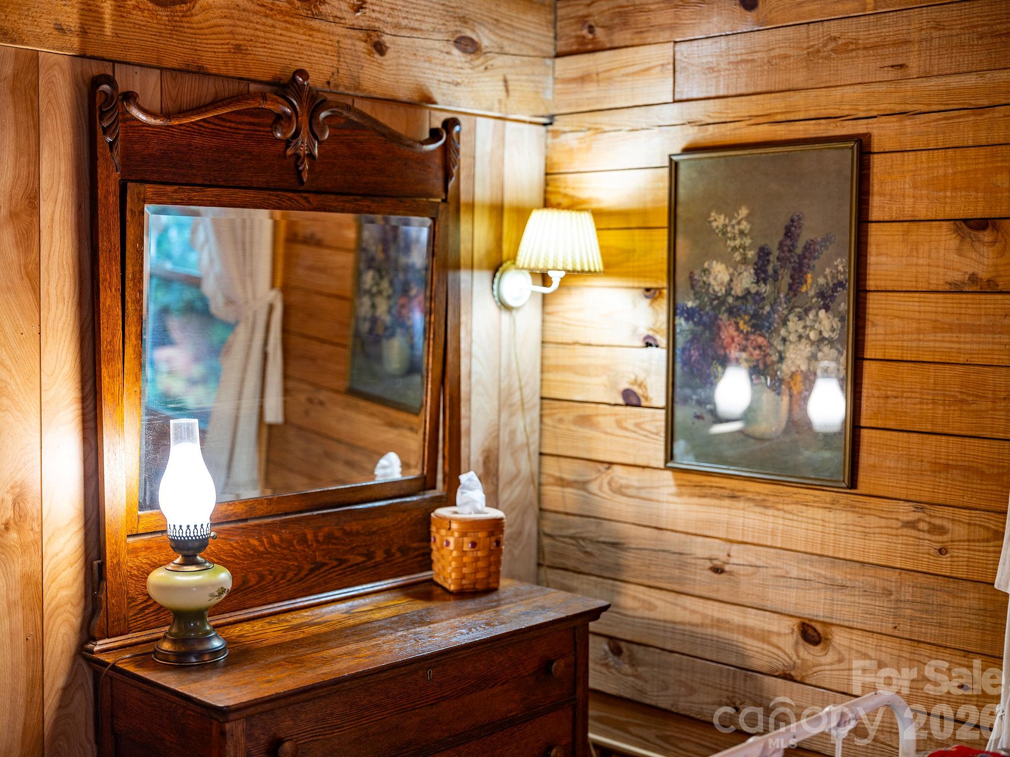 51 Spruce Street — Maggie Valley