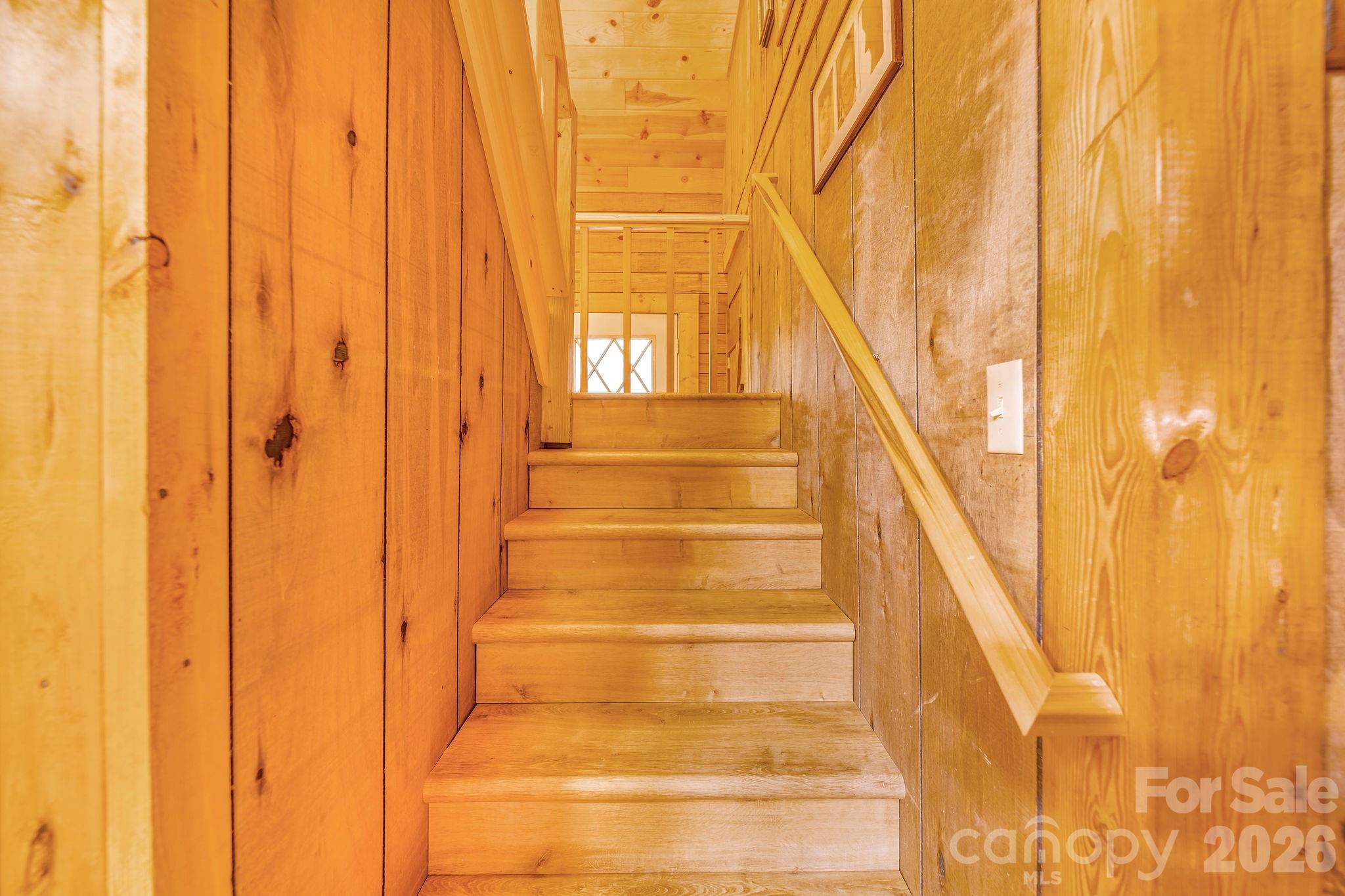 51 Spruce Street — Maggie Valley