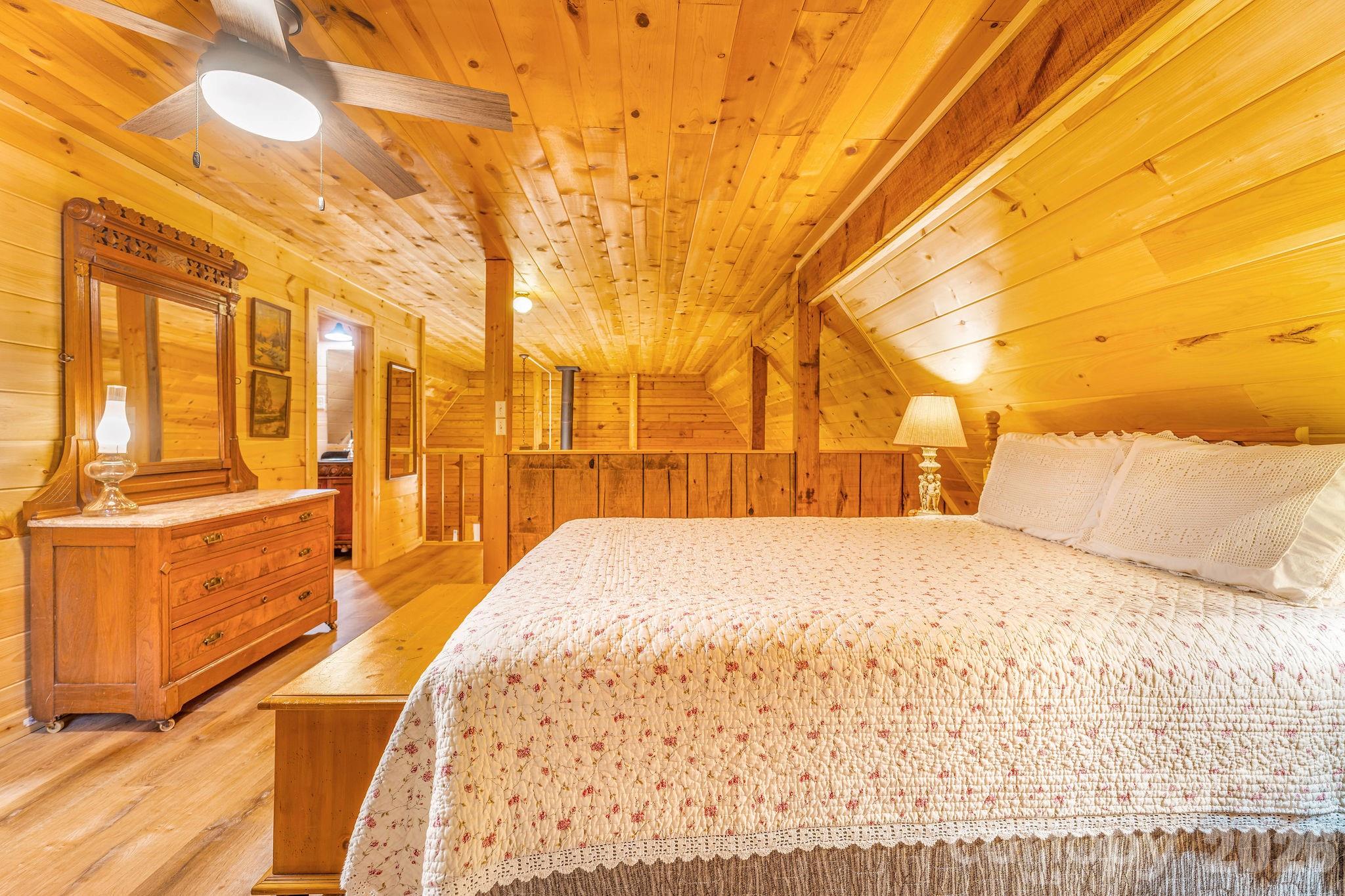 51 Spruce Street — Maggie Valley