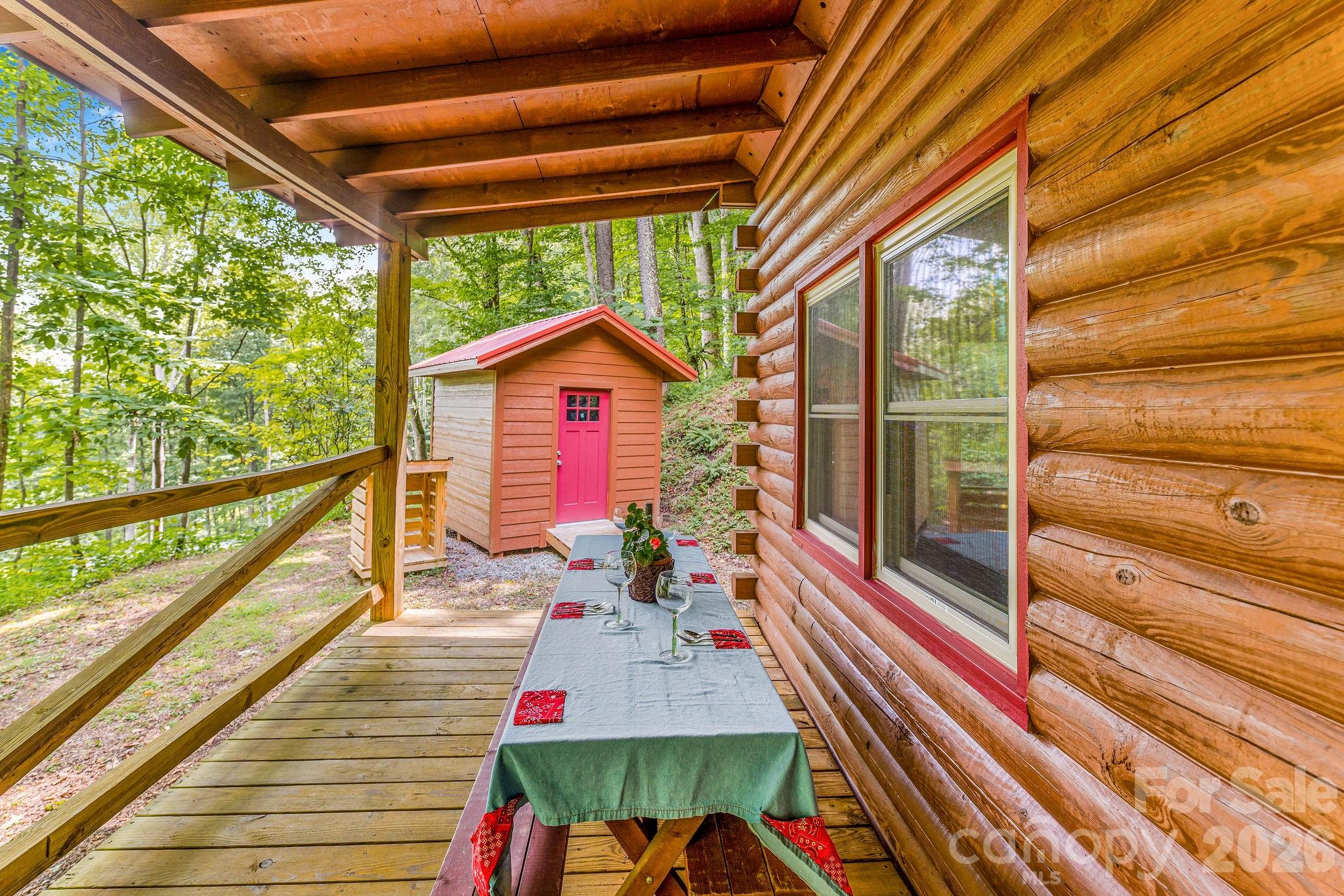 51 Spruce Street — Maggie Valley